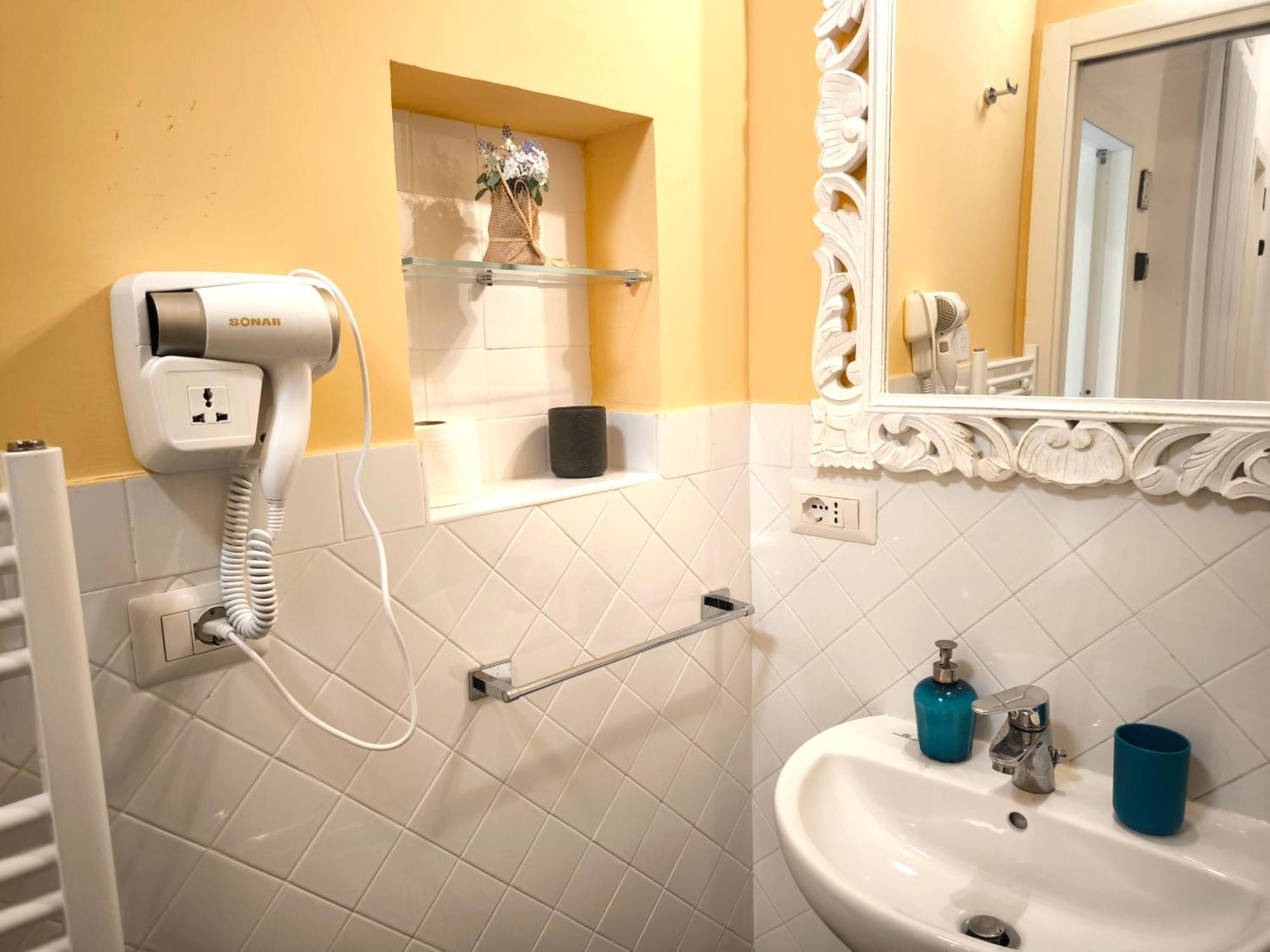 Agora Singola Con Bagno Privato Adiacente Bed & Breakfast Naples