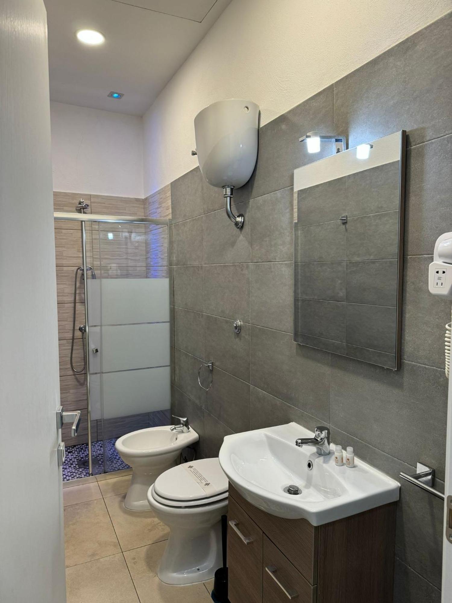 Toledo Terminal Center Apartment