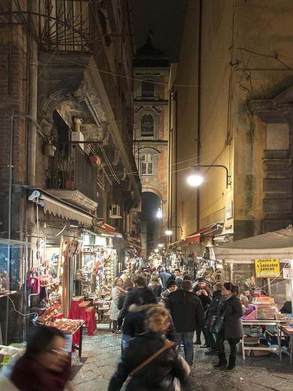 La Piazza Al Vomero *