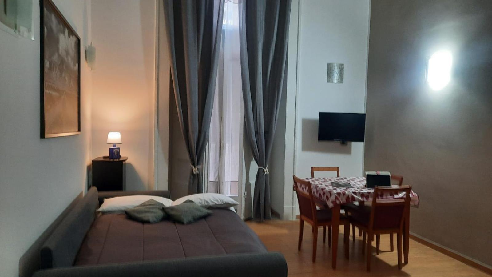 White Spagnoli Apartment