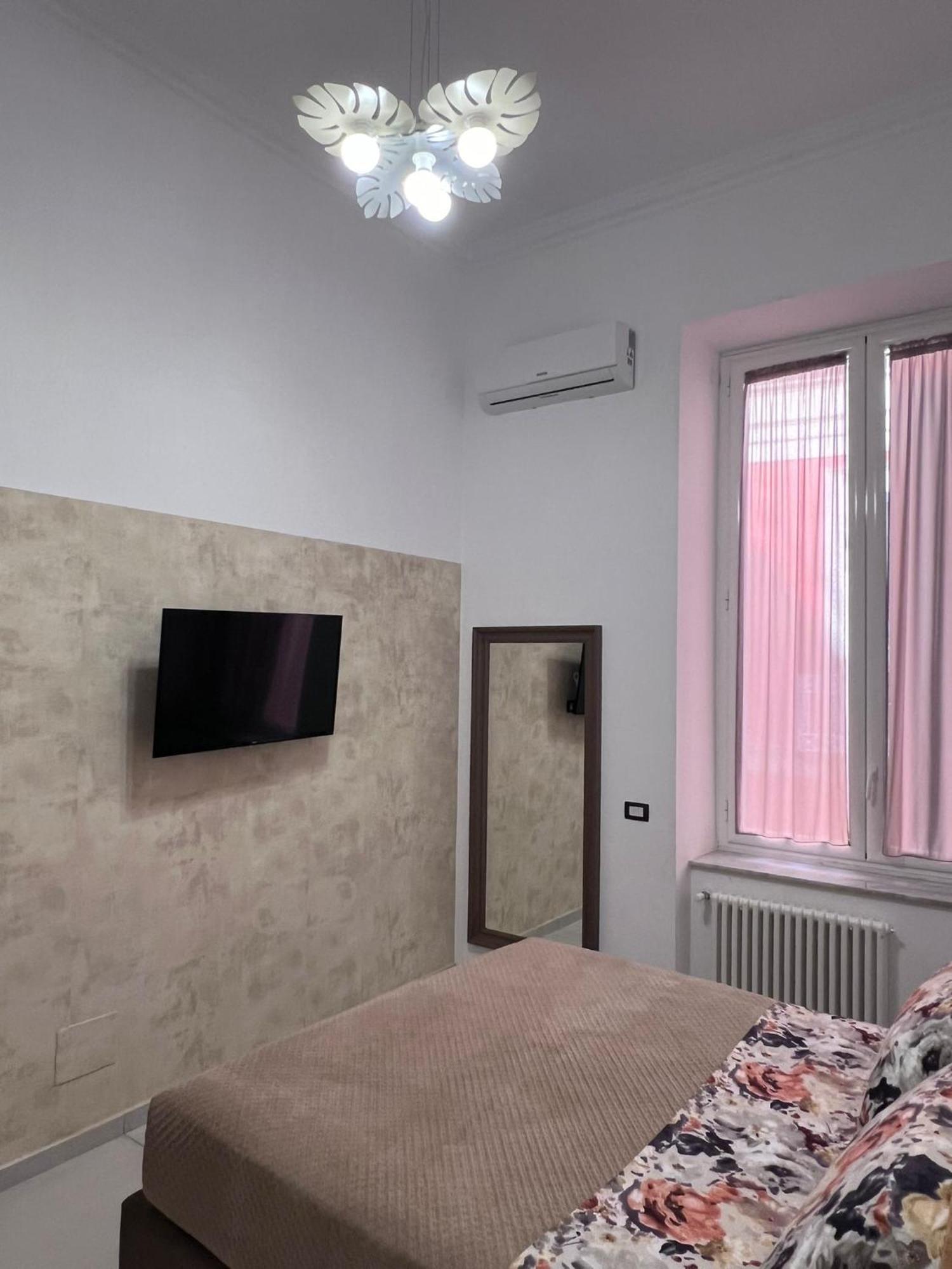 Victry's Chiaia Holiday home Naples