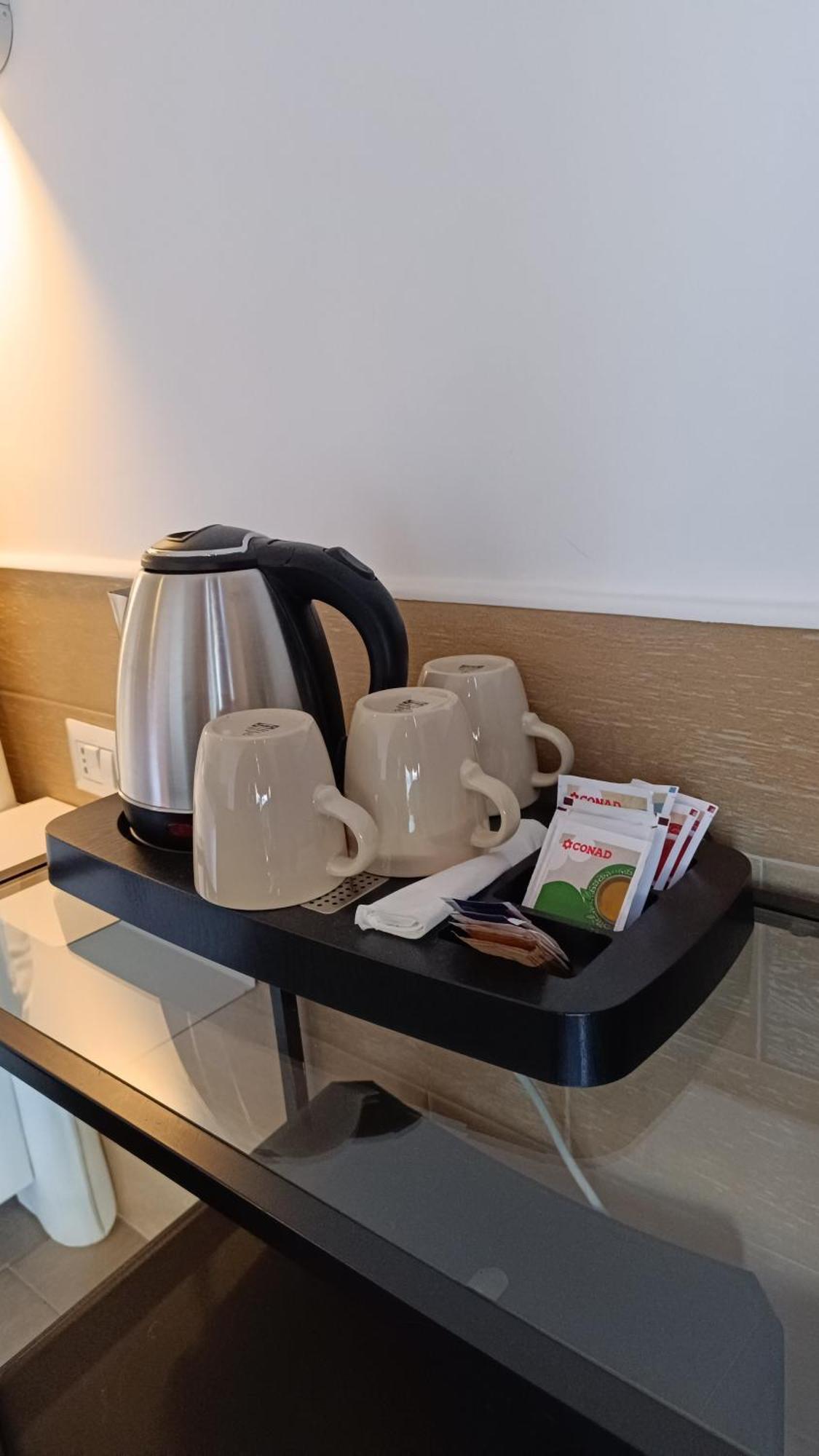 H22 Hotel Naples