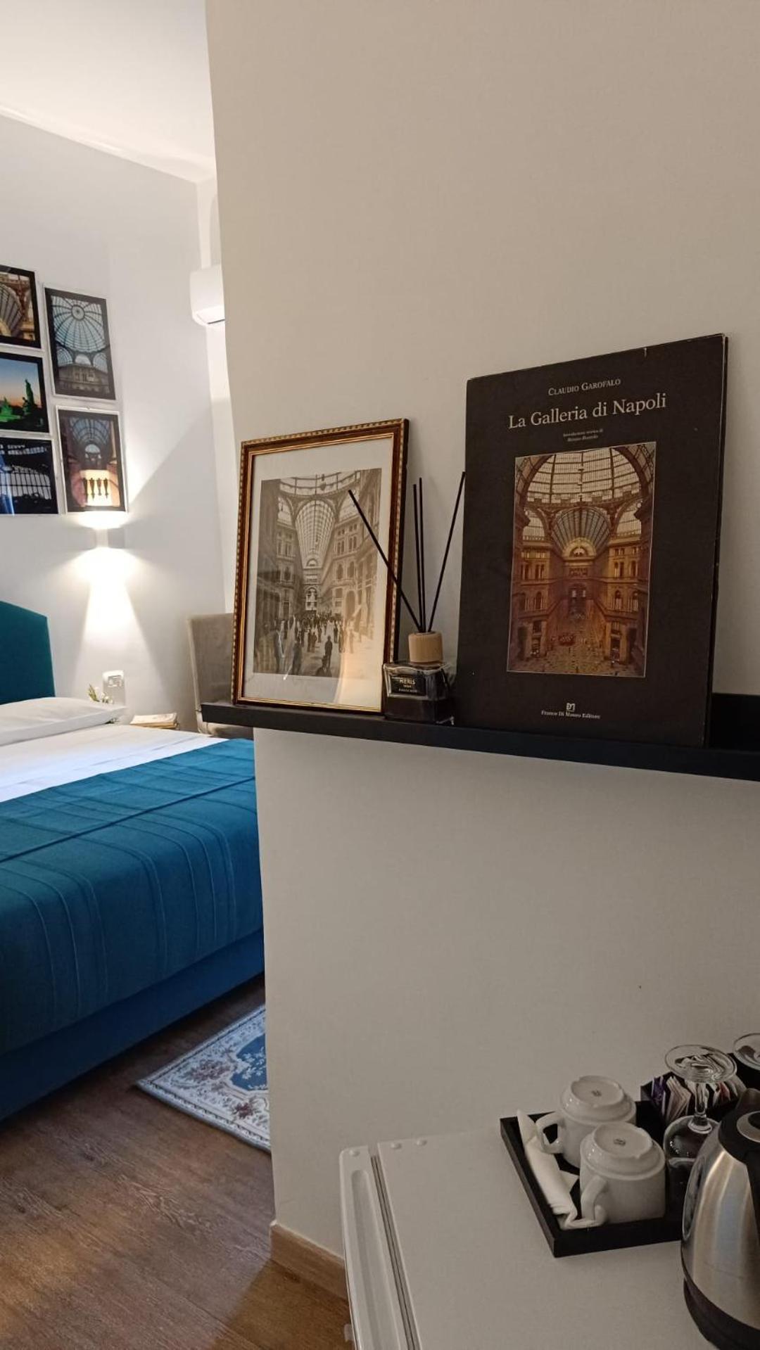 H22 Hotel Naples