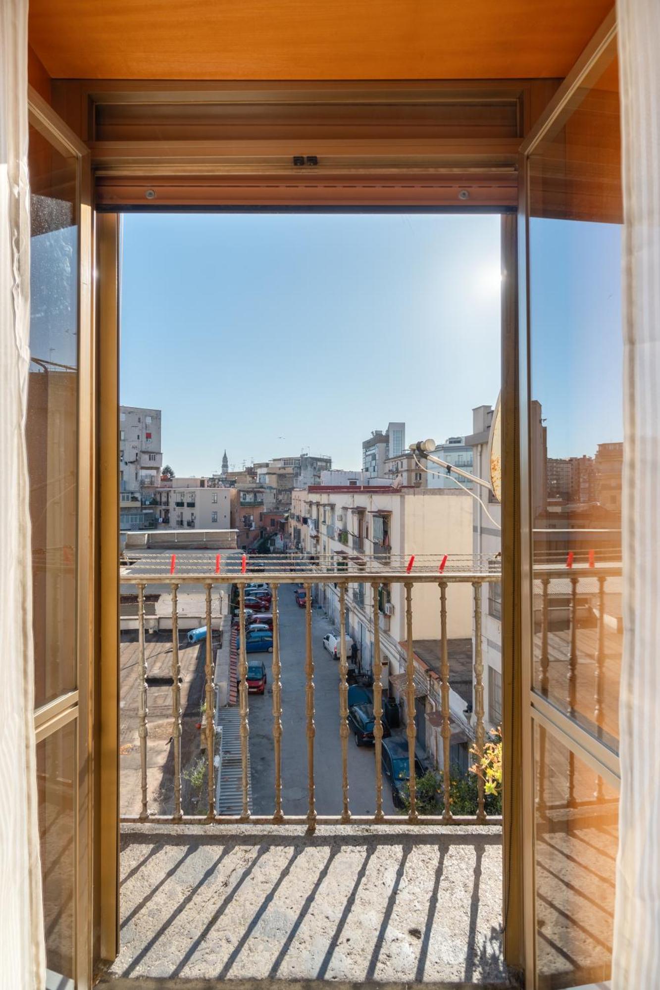 Apartment Stazione Centrale A 160m - Mediterranea