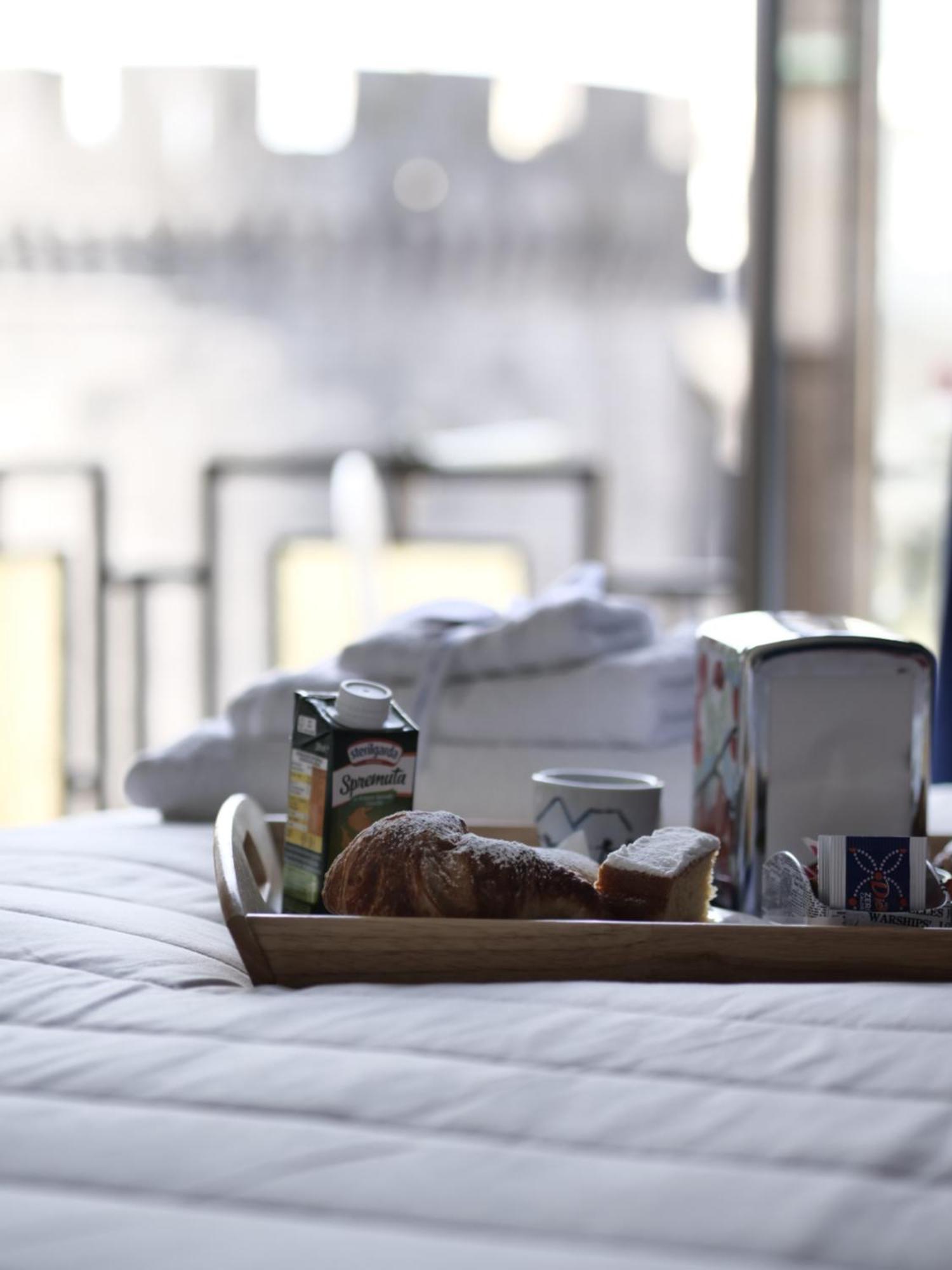 Bed & Breakfast Happy In Naples