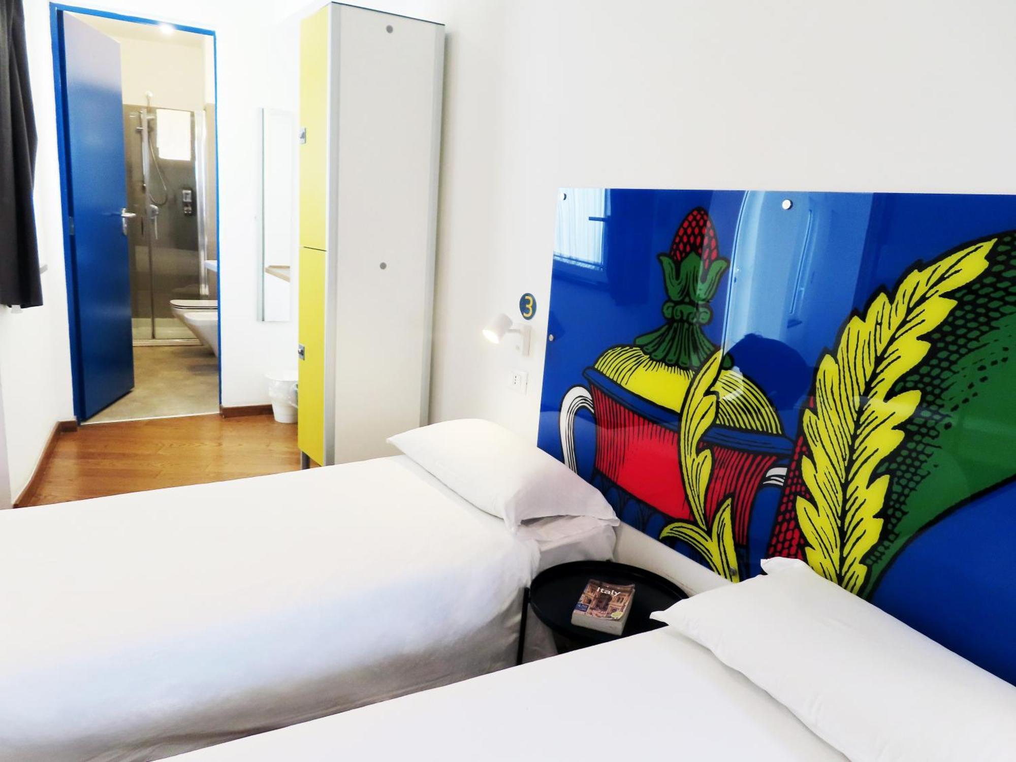 Hostel Tric Trac Naples