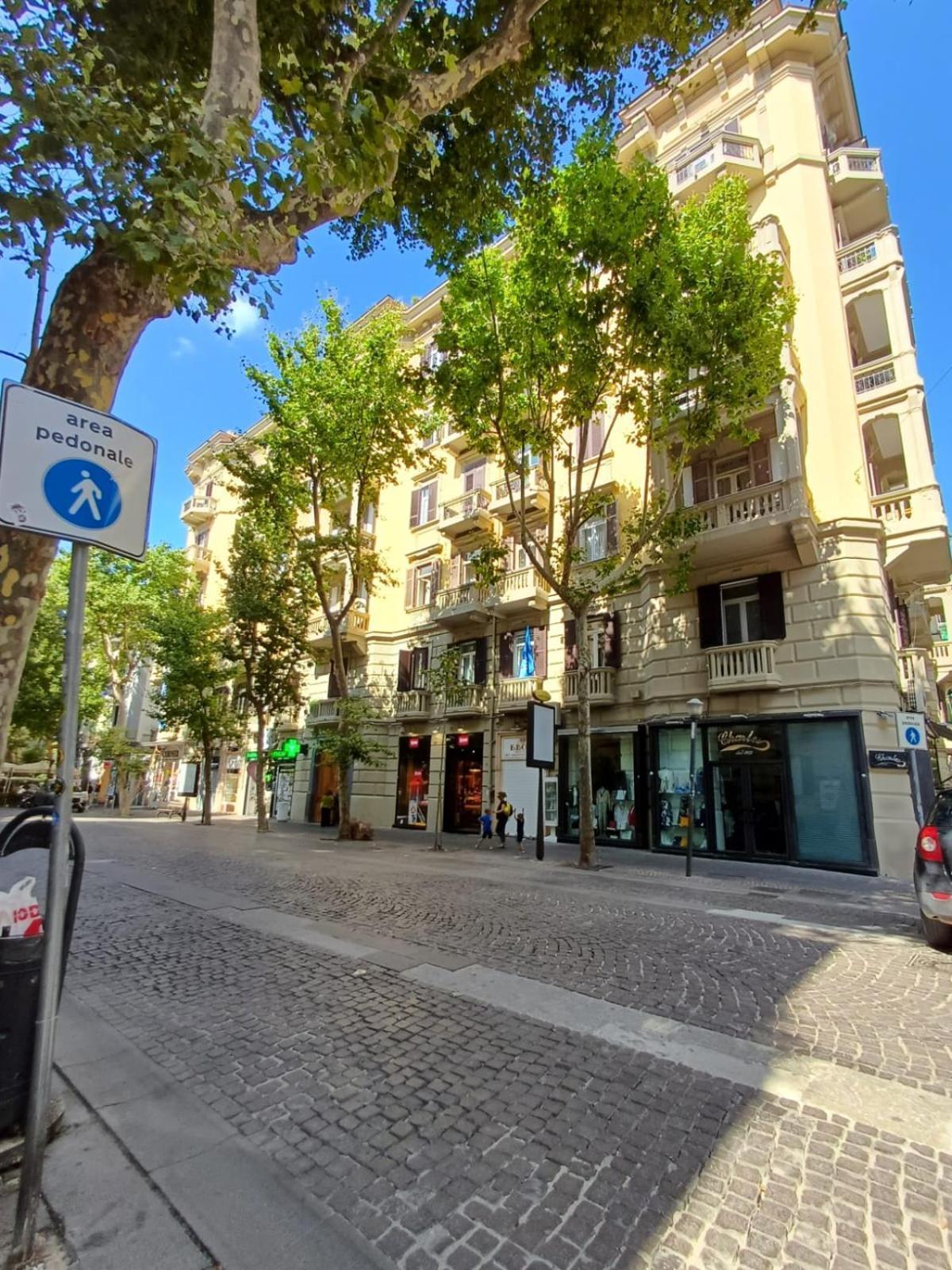 Giordano's Homestay Naples