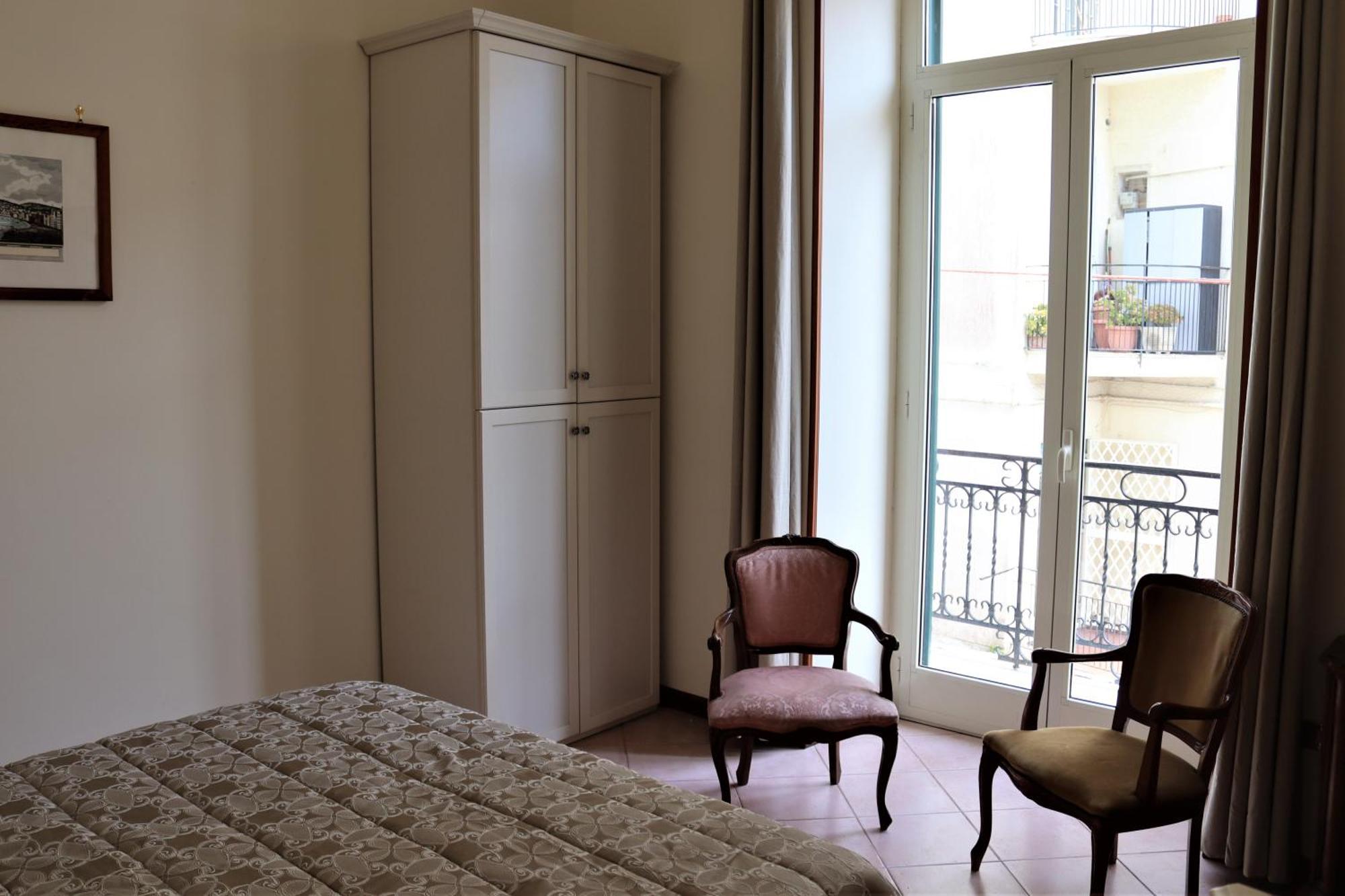 Domus Marisa A Posillipo Apartment *