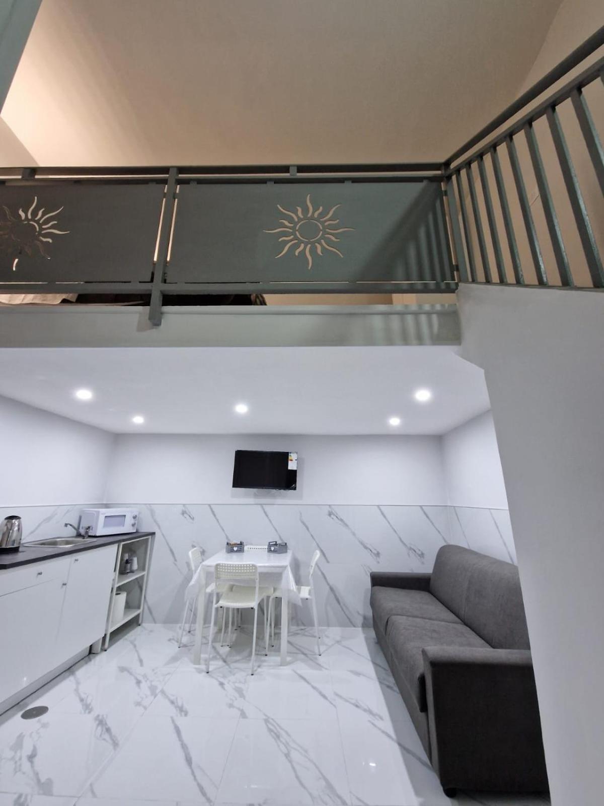 Bed & Breakfast House Angiolina Naples