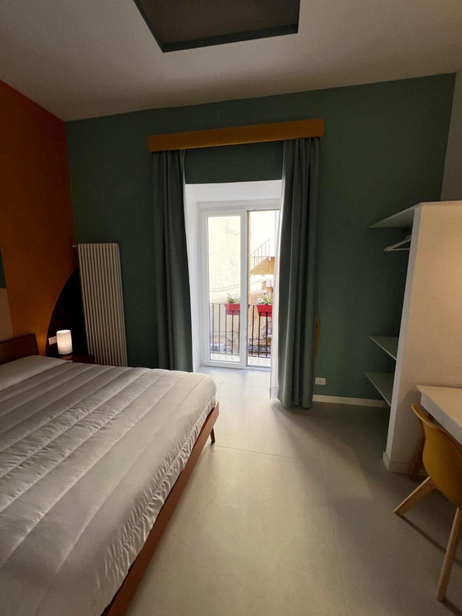 Bed & Breakfast Spaccanapoli 56 Naples
