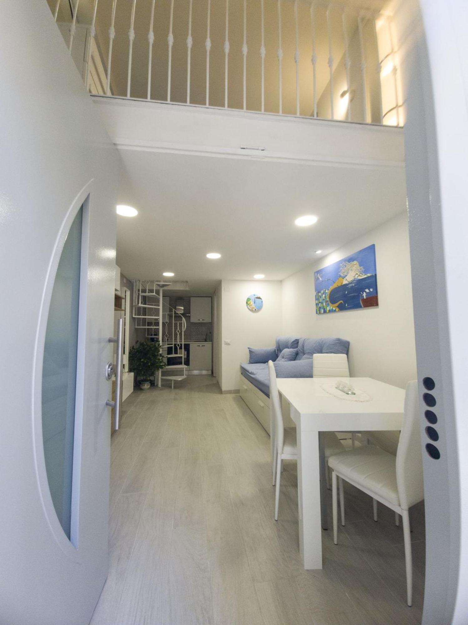 Partenope Dorata Apartment *