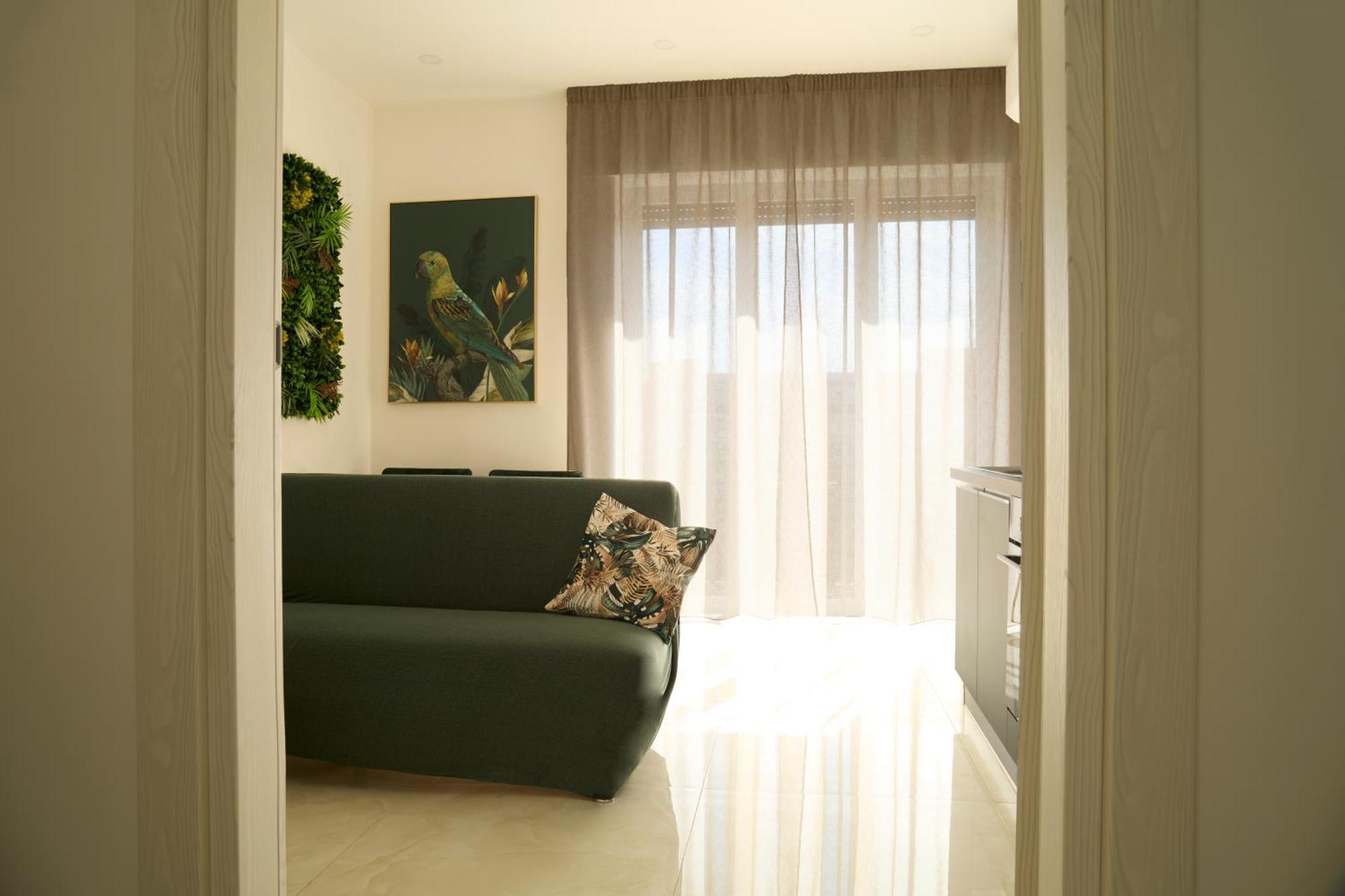 Lumina * Naples