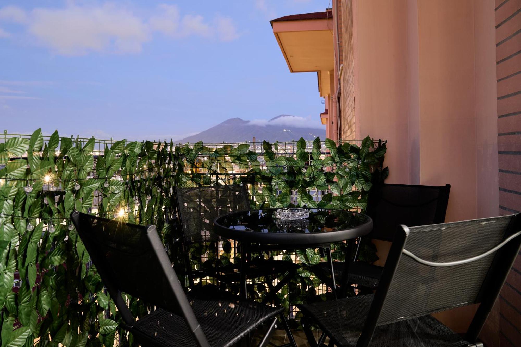 Lumina * Naples