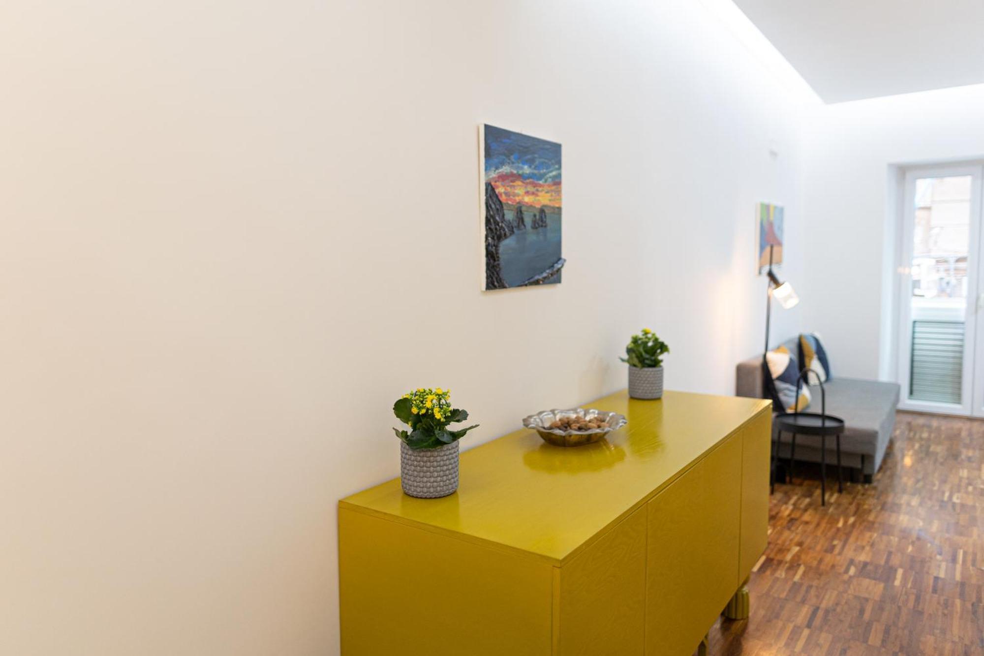 Sebeto Di Porto Apartment Naples