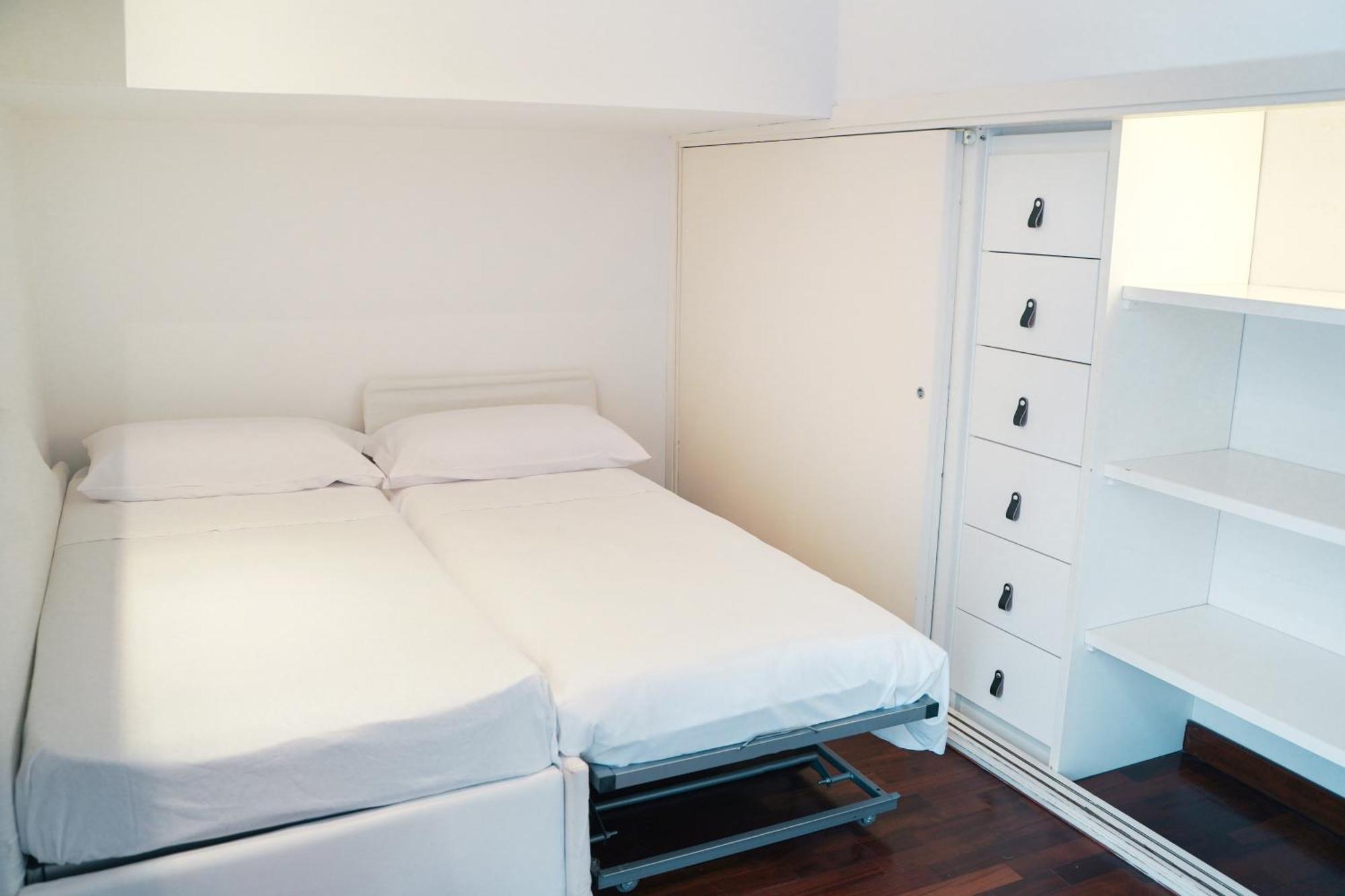 Apartment Chiatamone Premium Naples