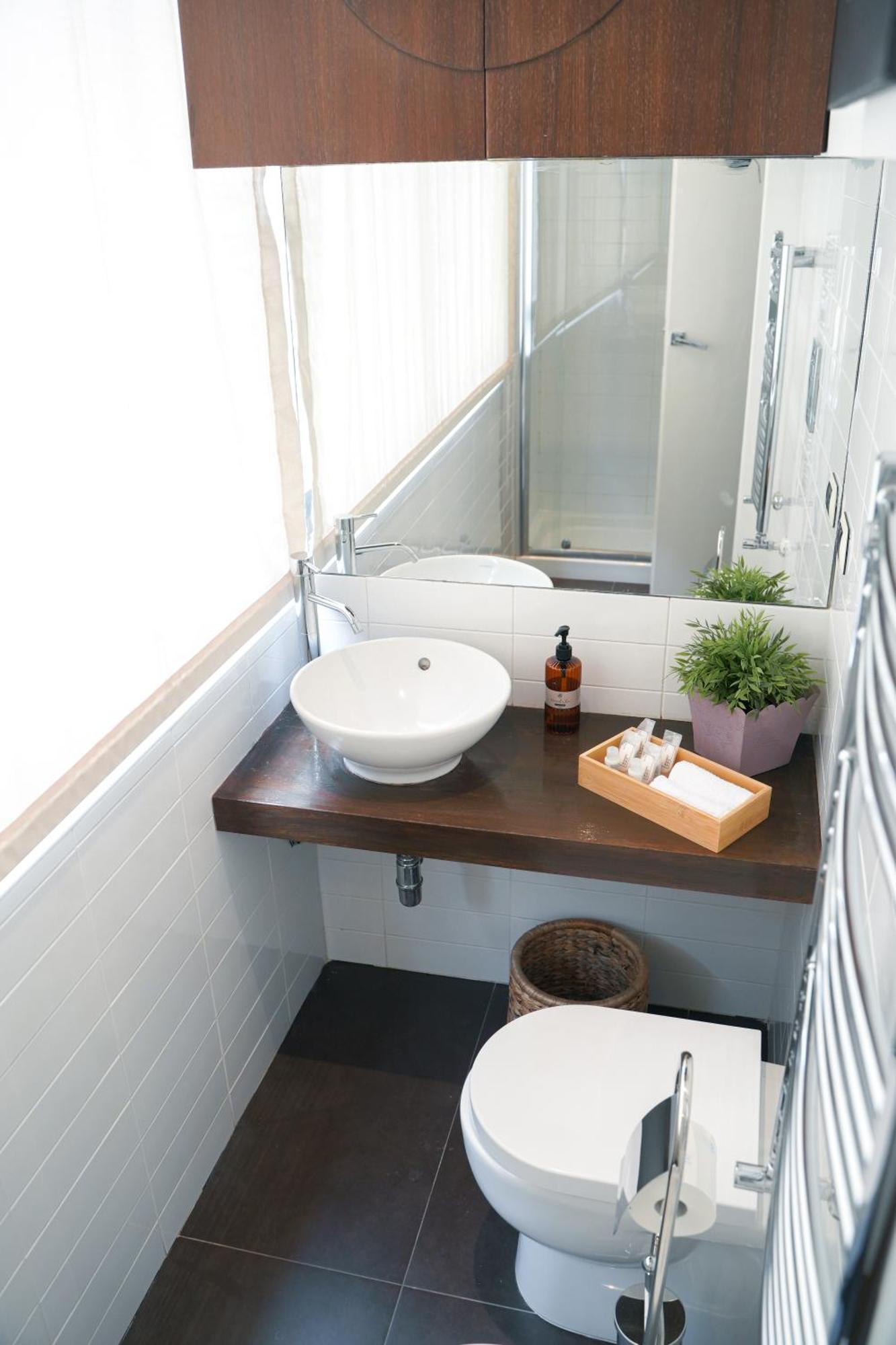 Apartment Chiatamone Premium *