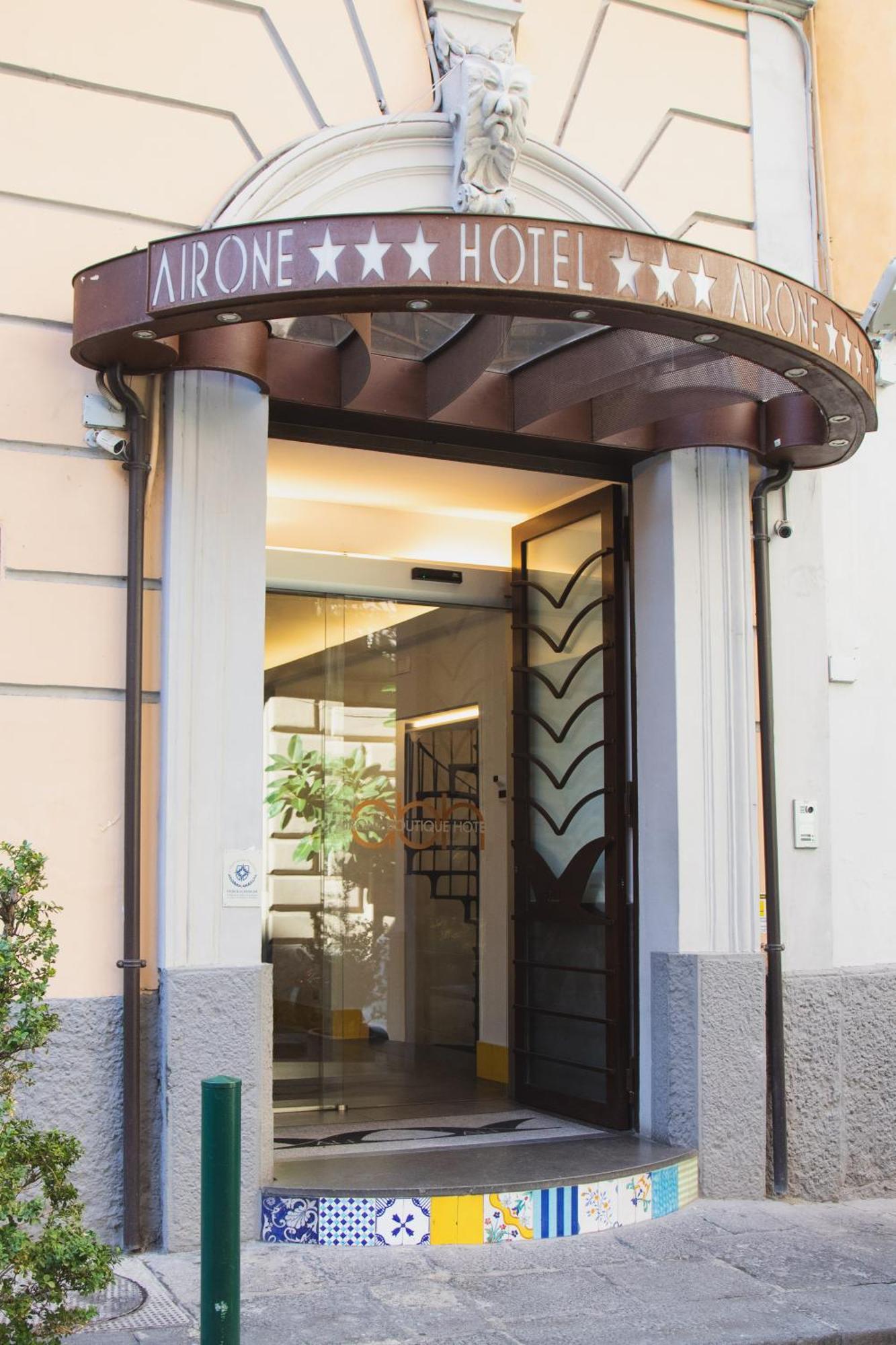Airone Naples