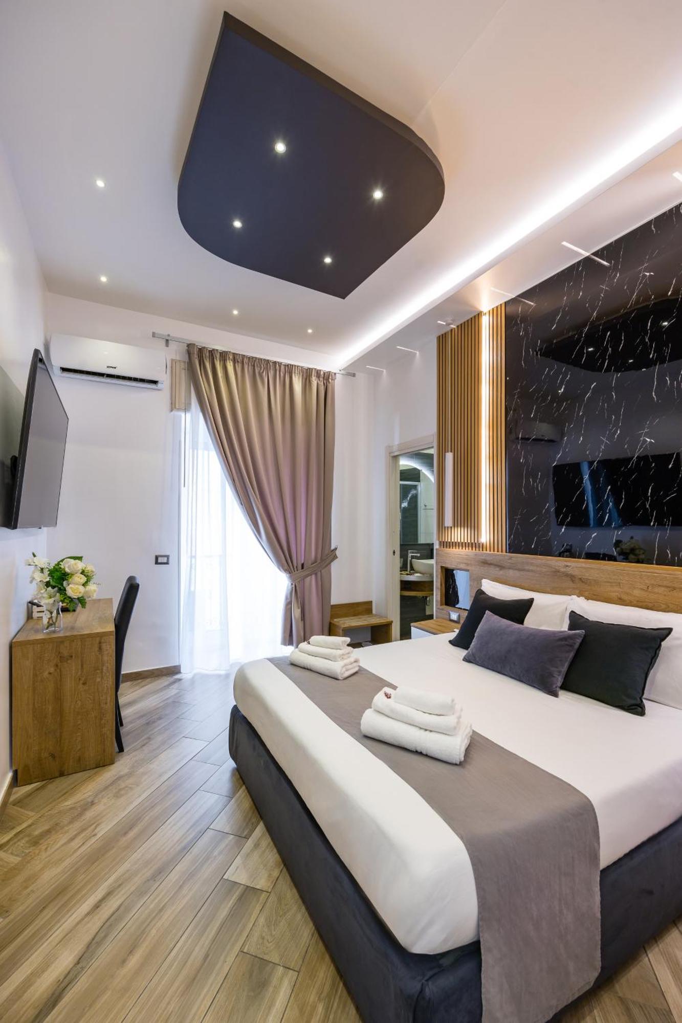 Bella 3* Naples