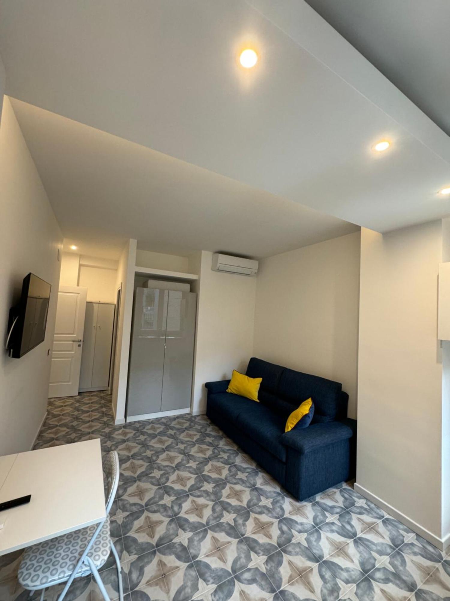 Little House Rione Alto Apartment *