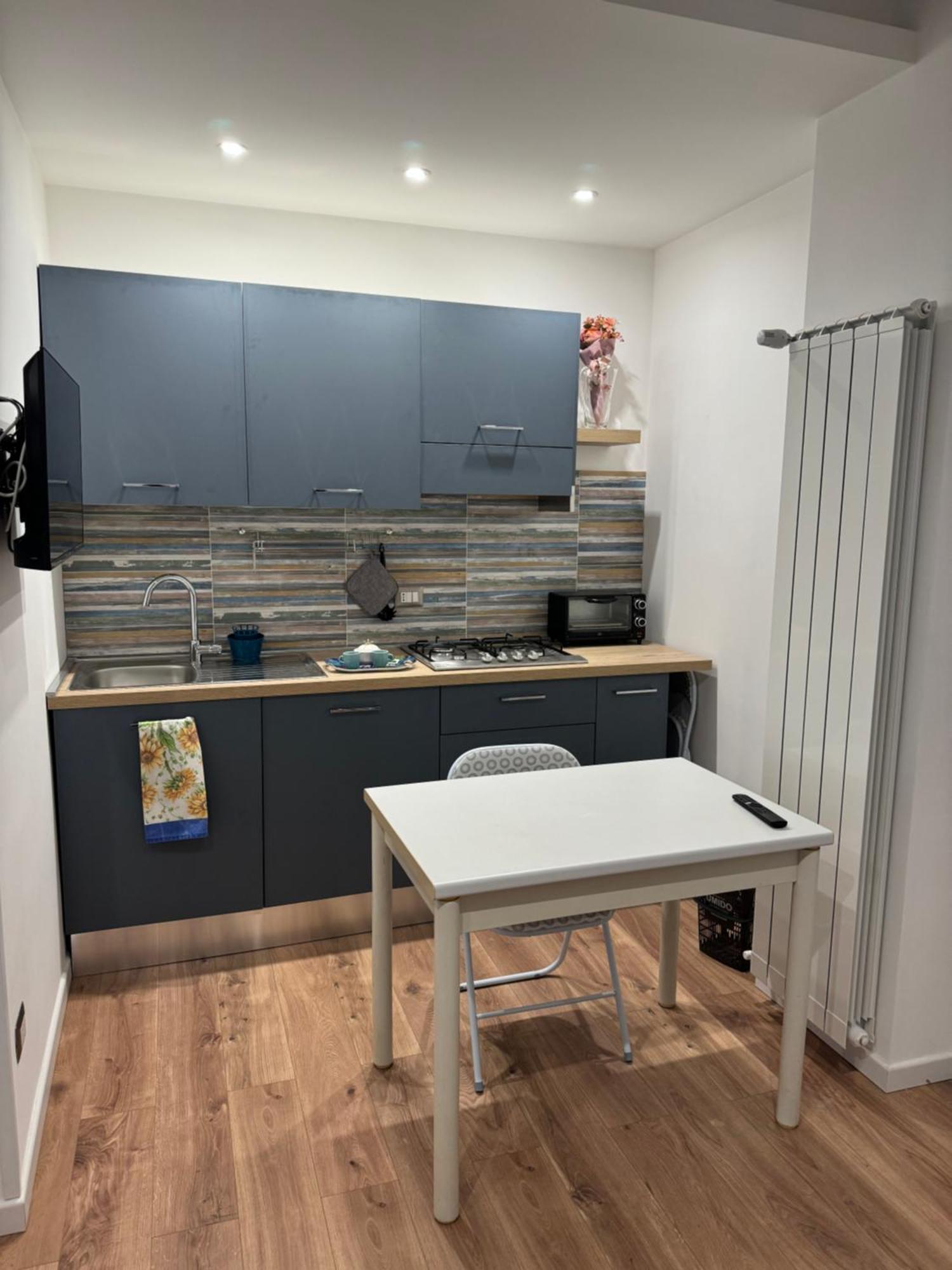 Apartment Little House Rione Alto Naples