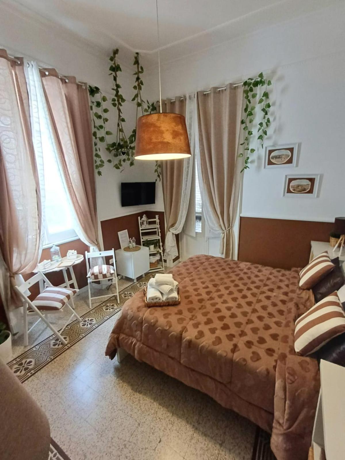 Giordano's Homestay Naples
