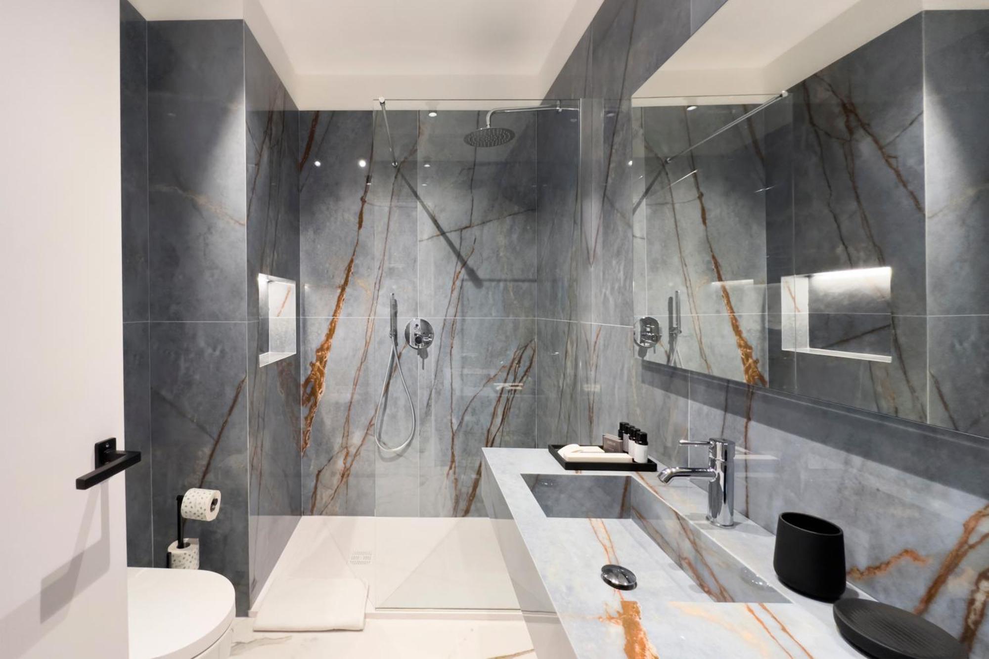 Insogno Guest house *