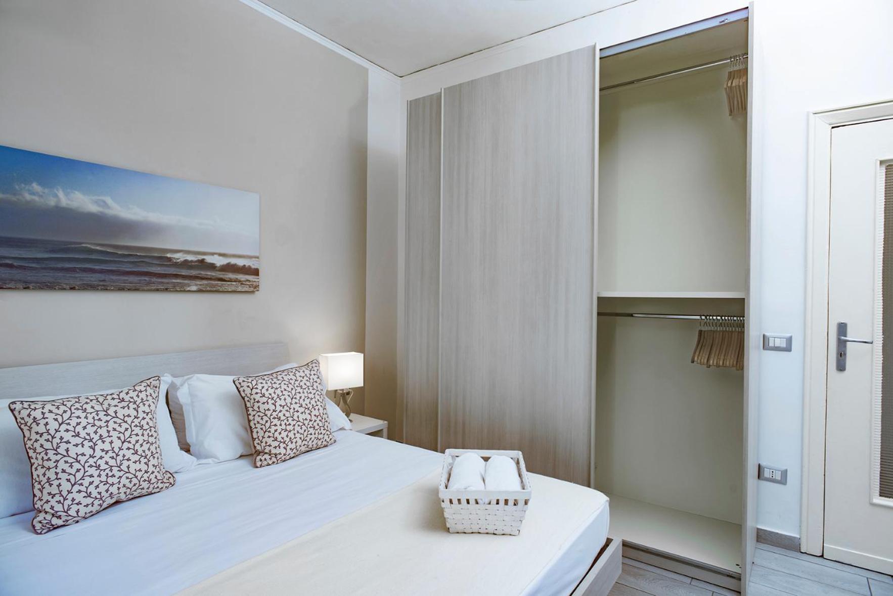 Residenza Flegrea 2* Naples