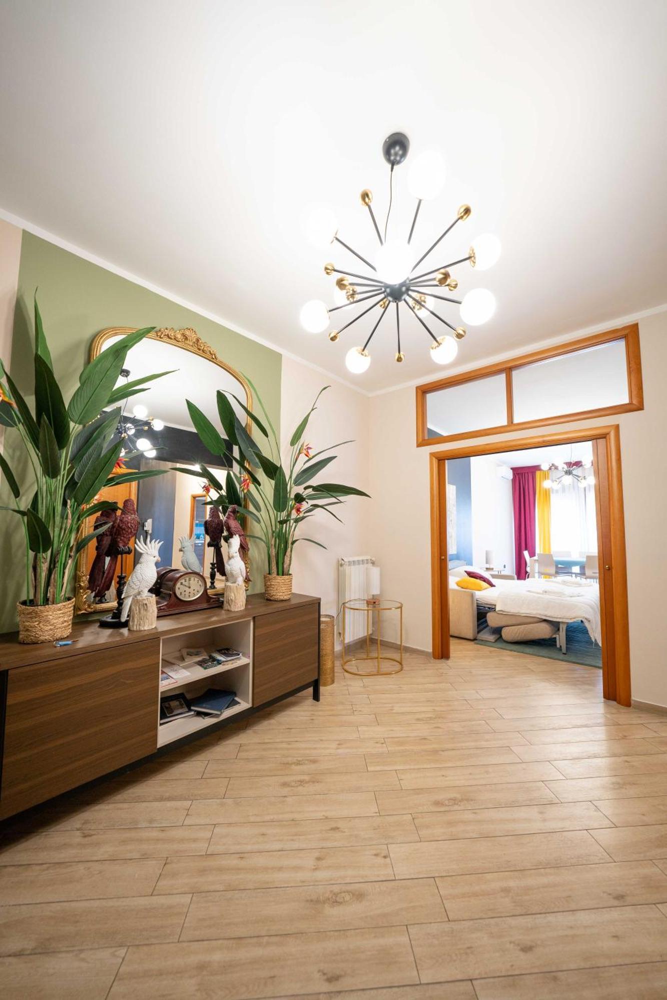 Apartment Duomo 11 By Dimorra Naples