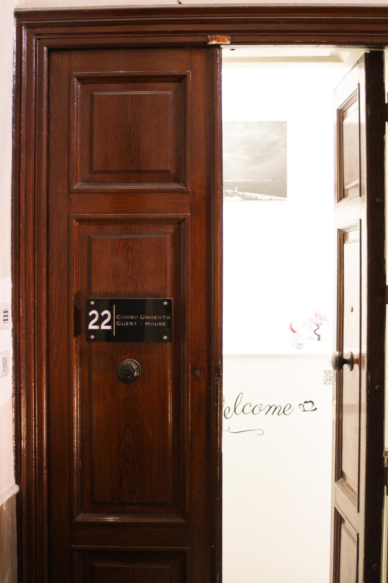 Corso Umberto 22 *