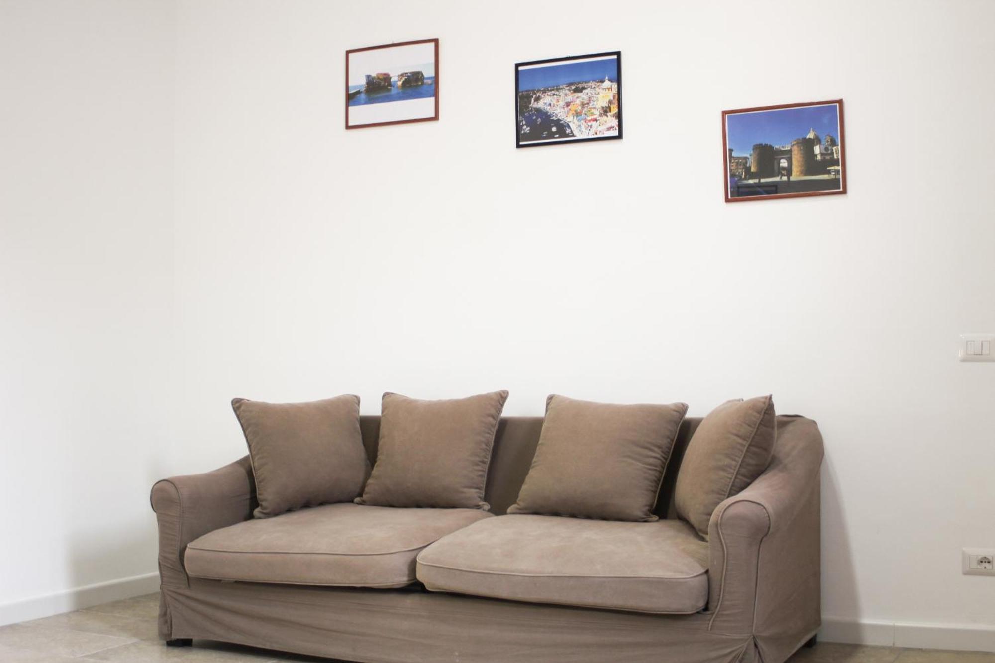 Corso Umberto 22 *