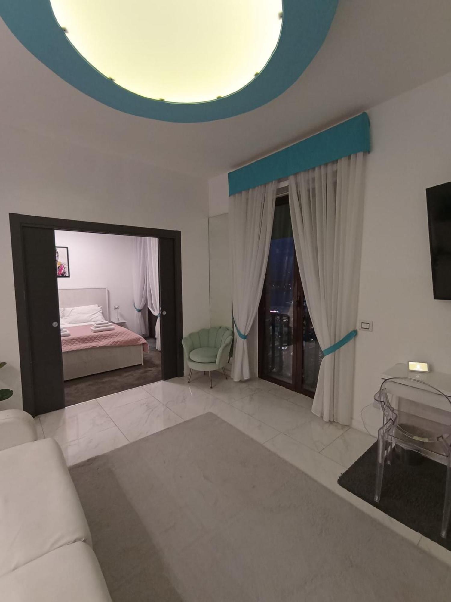 Tiffany & Babylon Luxury Aparthotel Naples