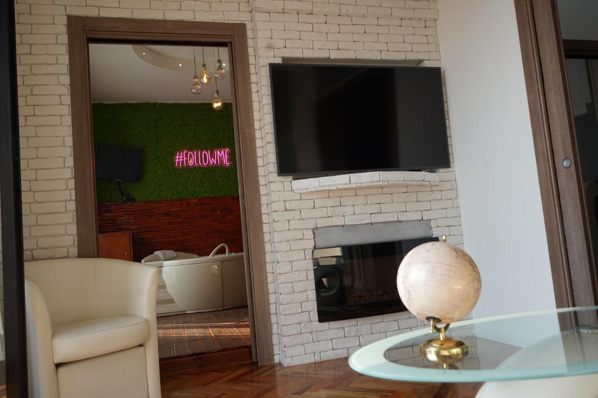 Covo Degli Angioini Bed & Breakfast
