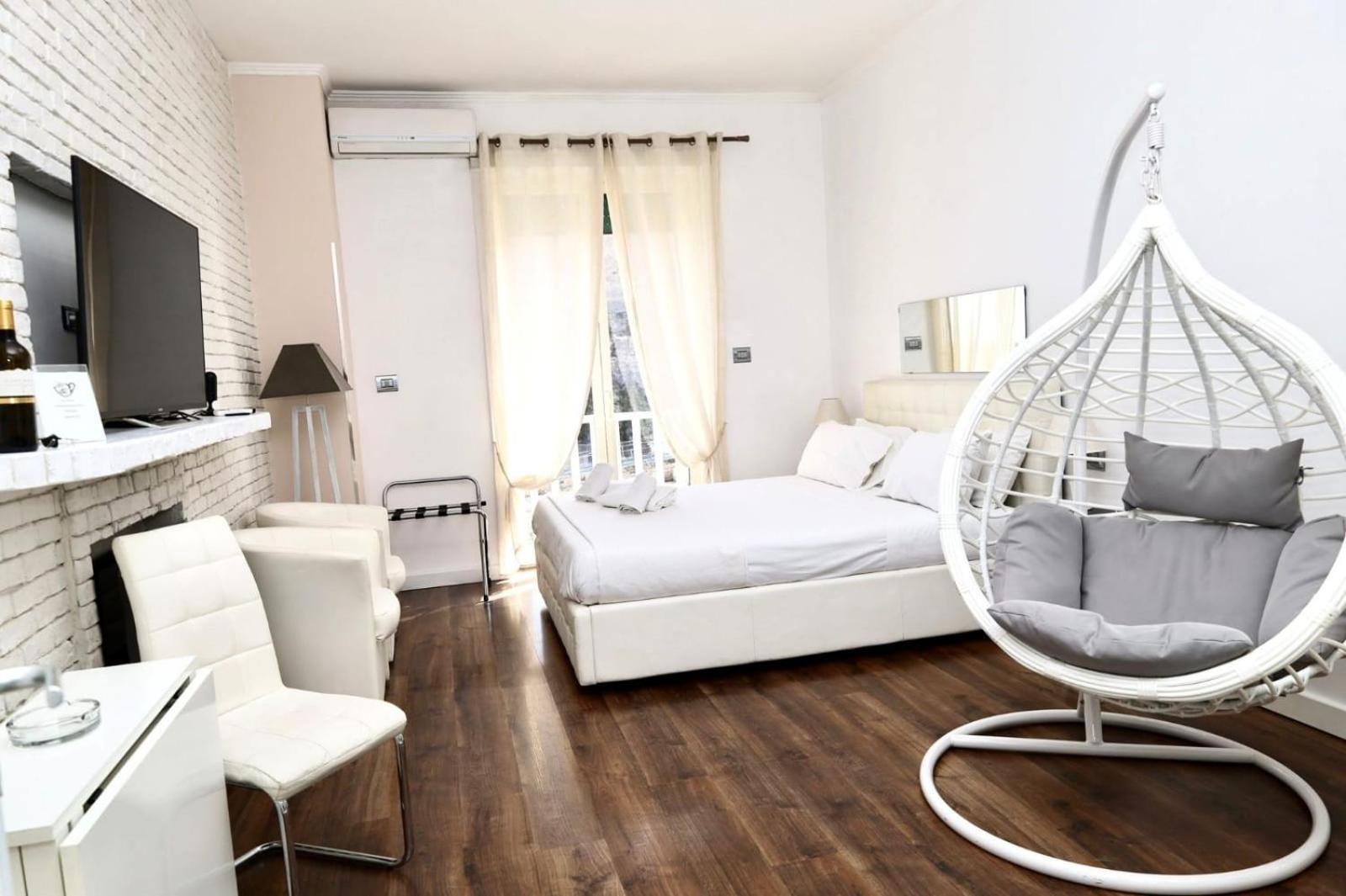 Covo Degli Angioini 4* Naples
