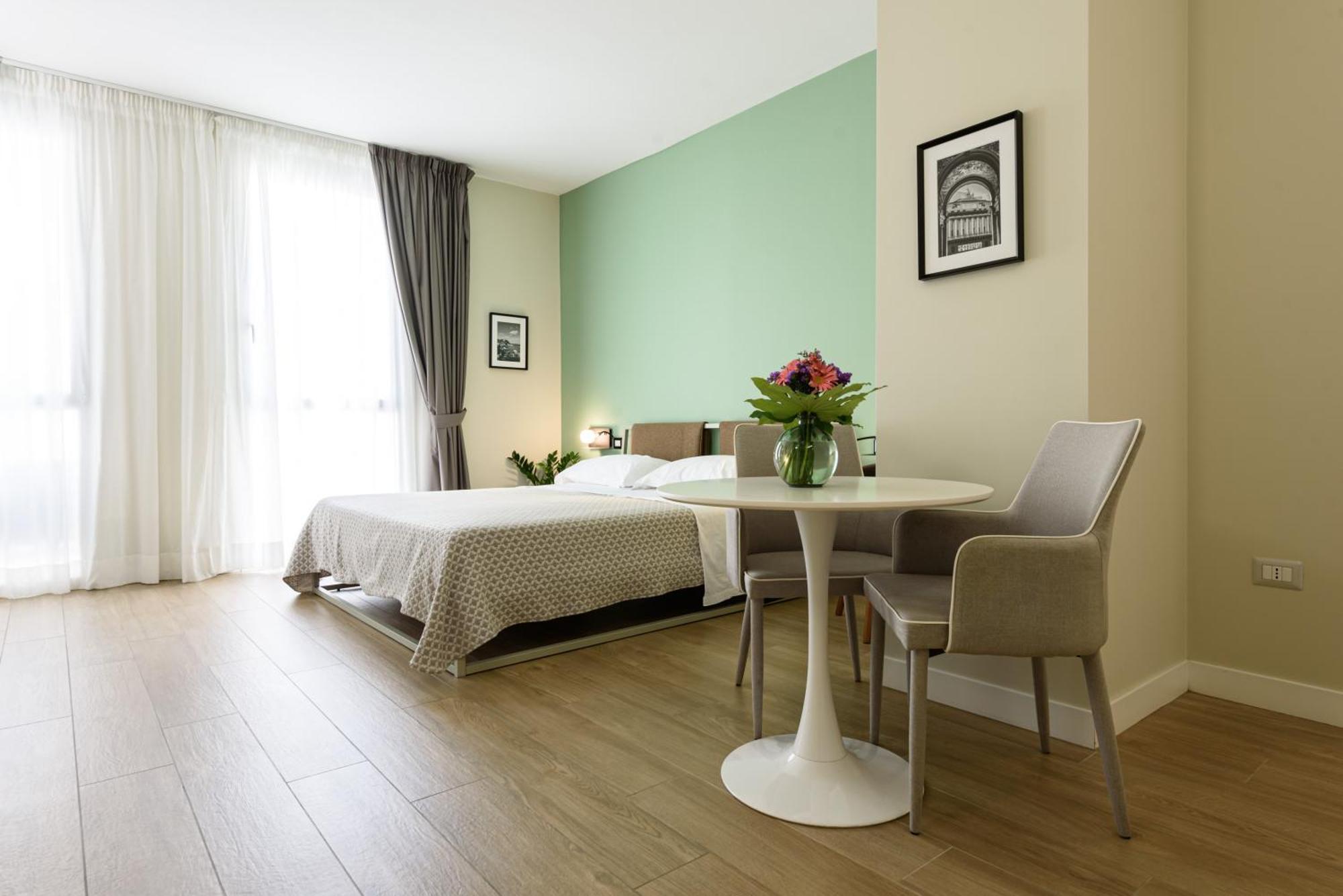 Alma Naples