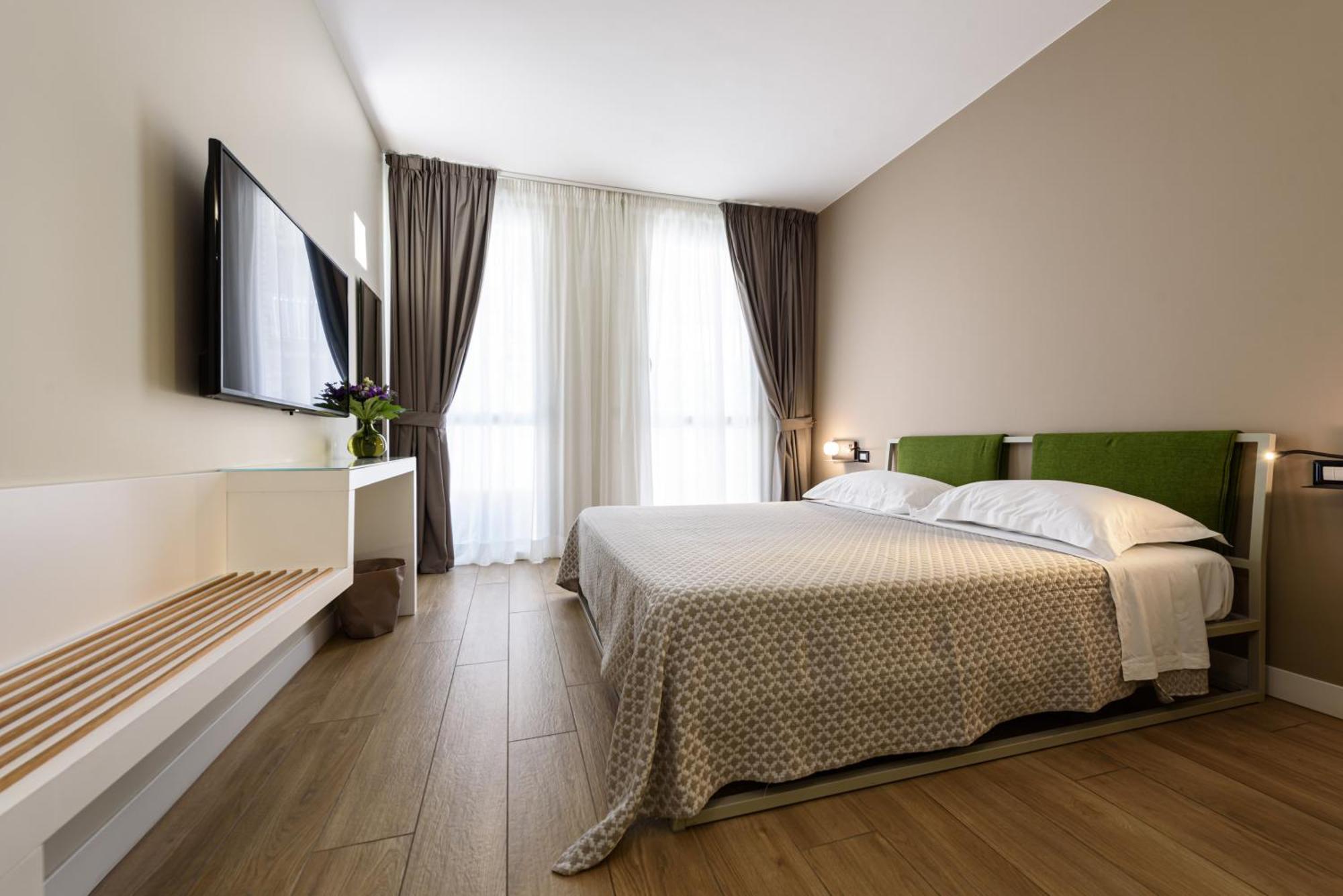 Alma Naples