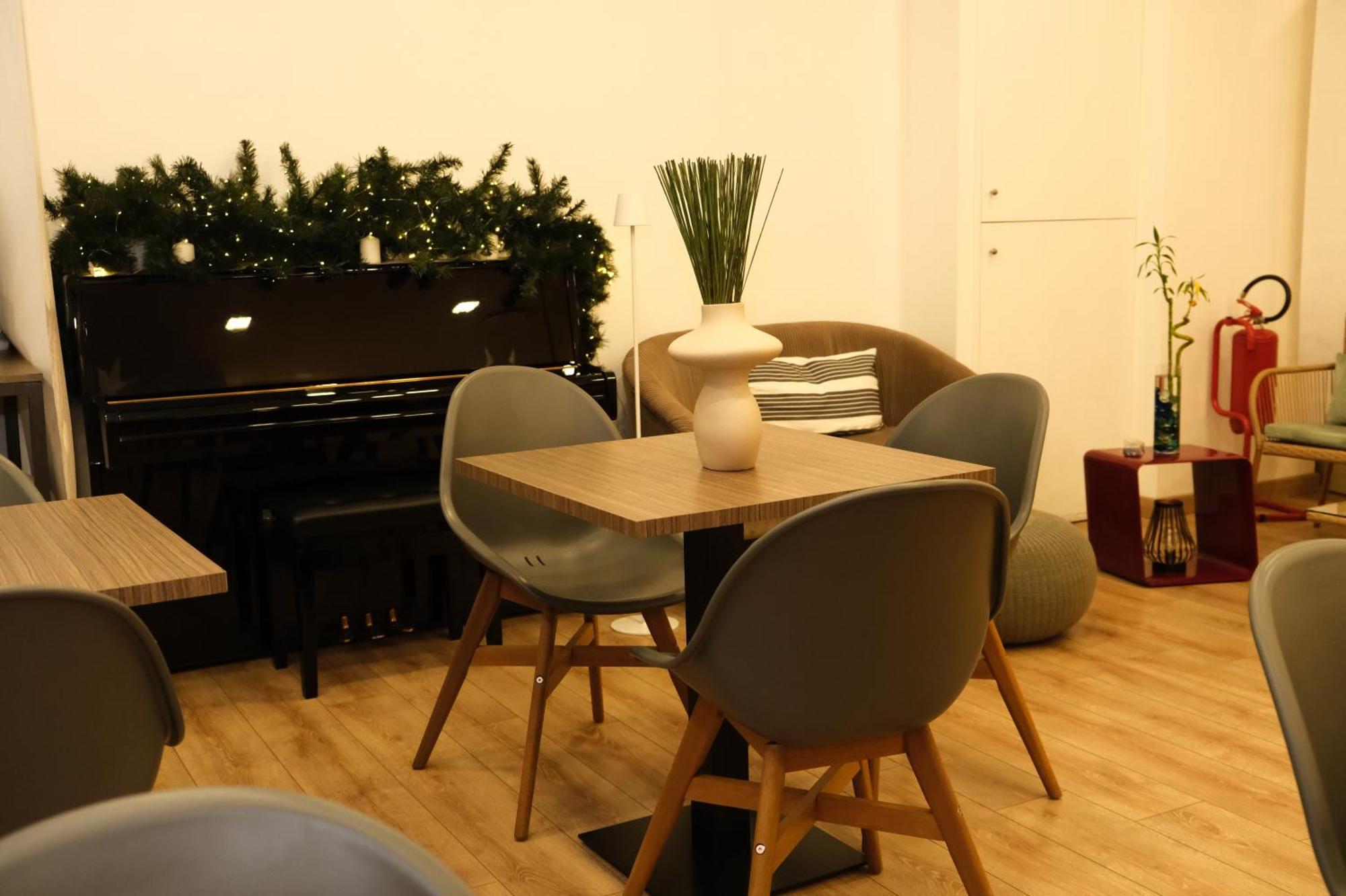 Neocore Naples