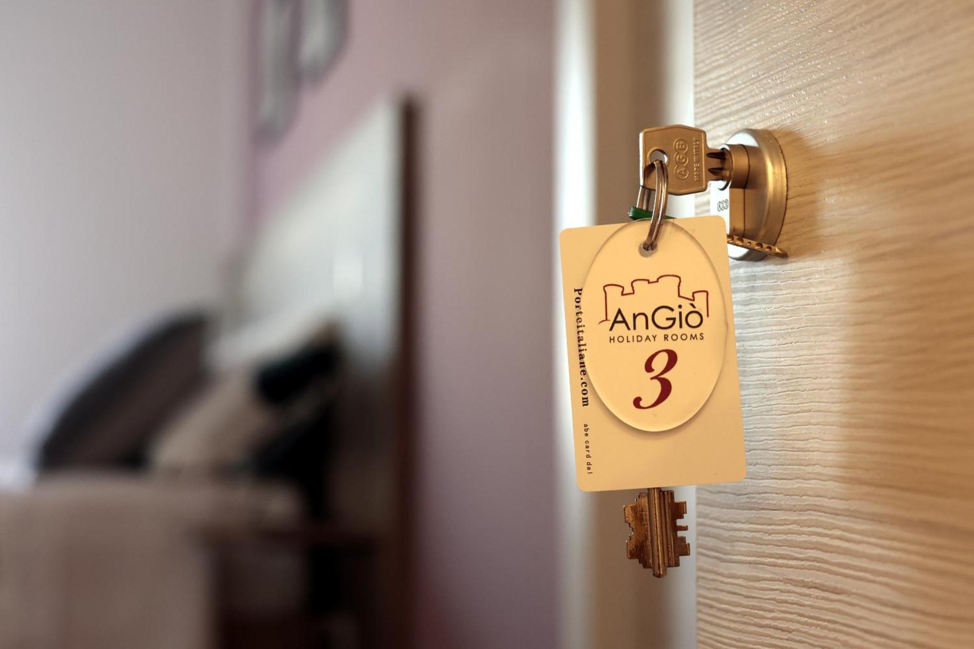 Angio Naples