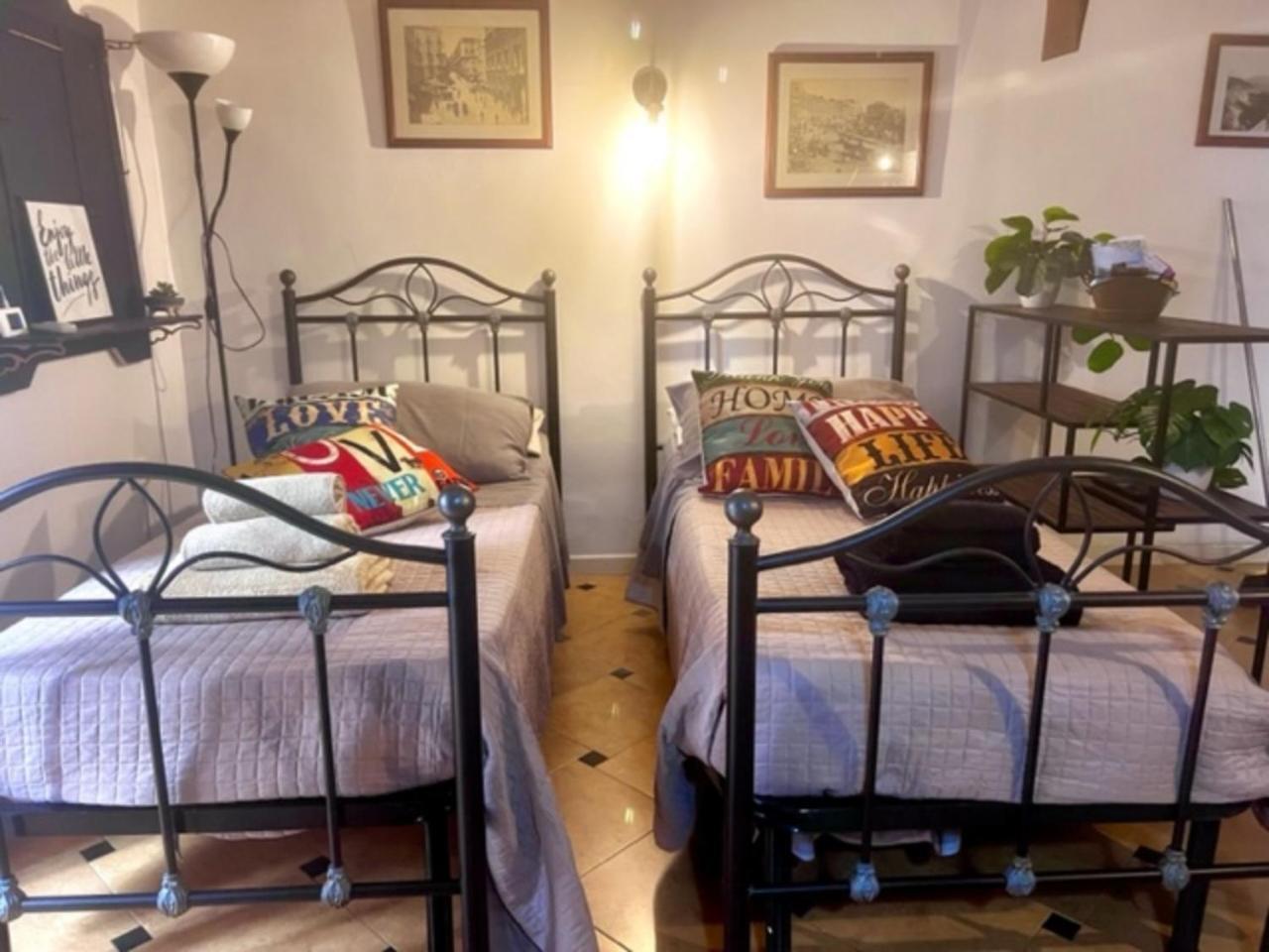 Bella Mbriana Guest house Naples