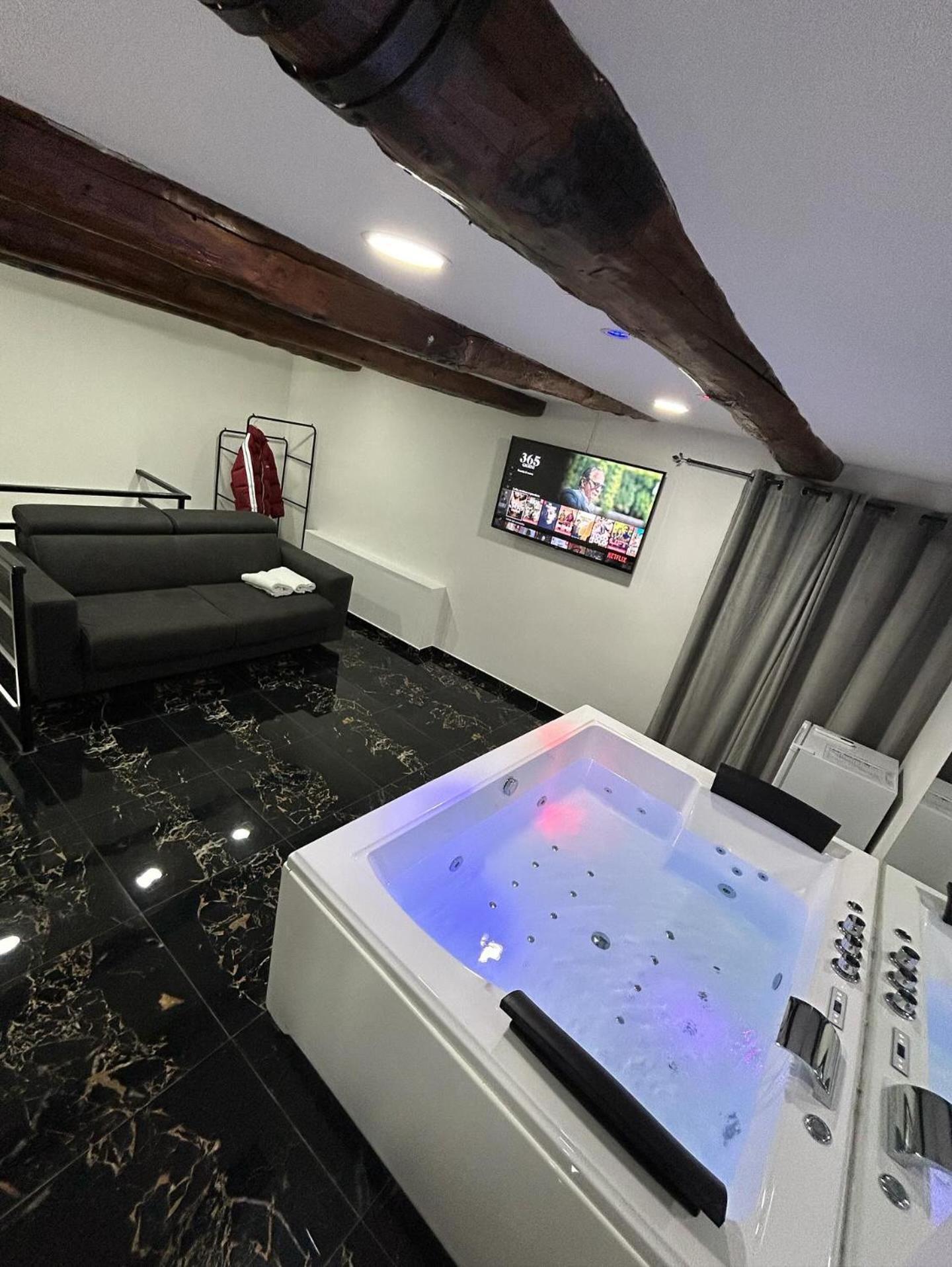 Giovanni Luxury Suites Apartment Naples