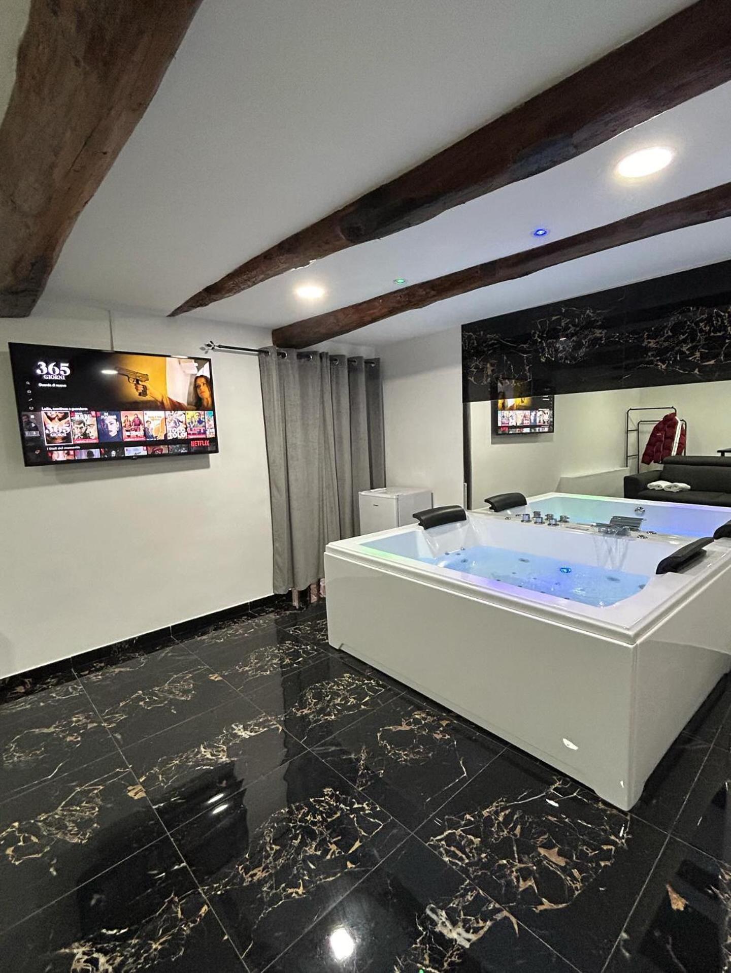 Giovanni Luxury Suites Naples