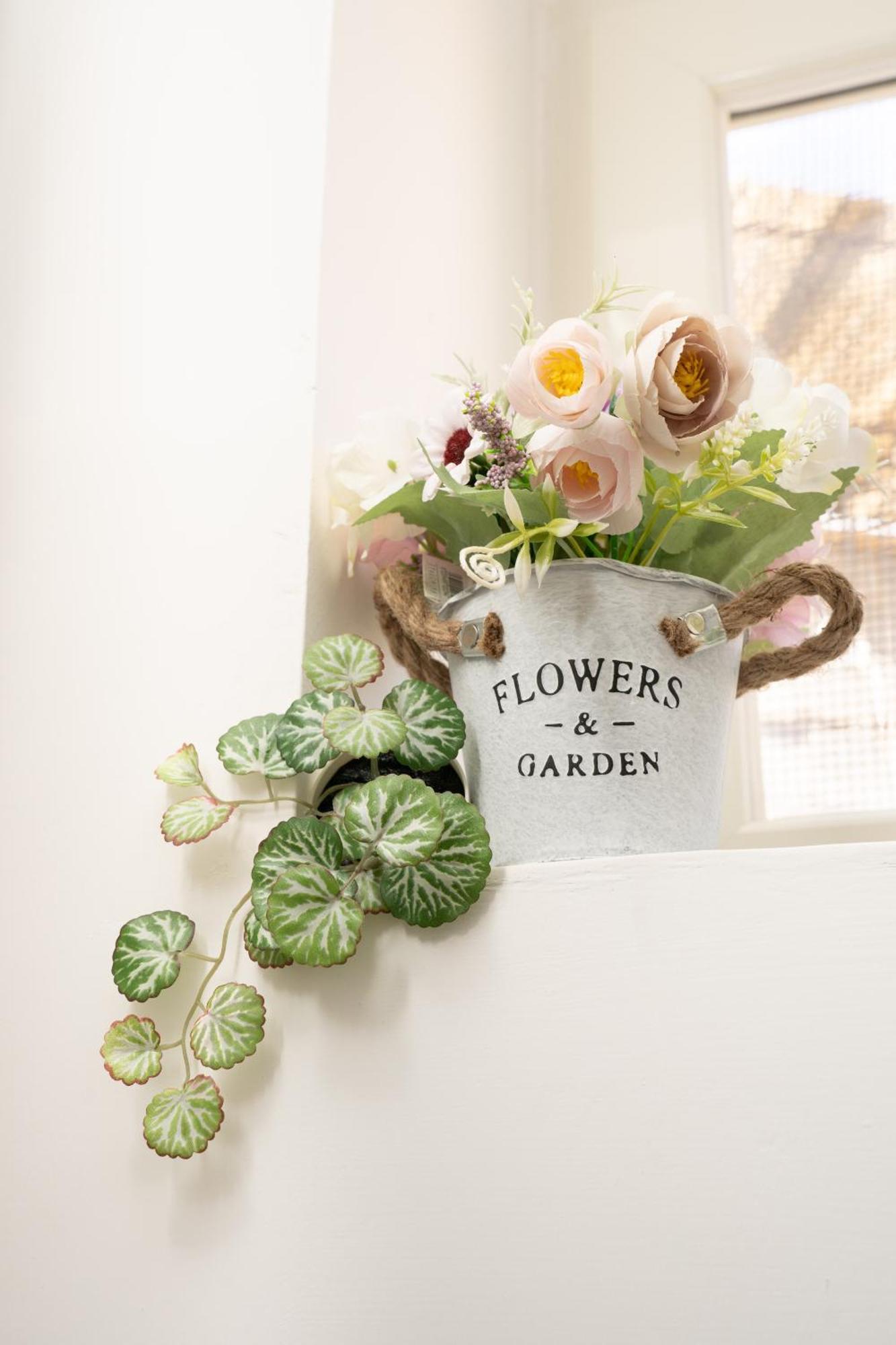 La Julienne Grey Guest house *