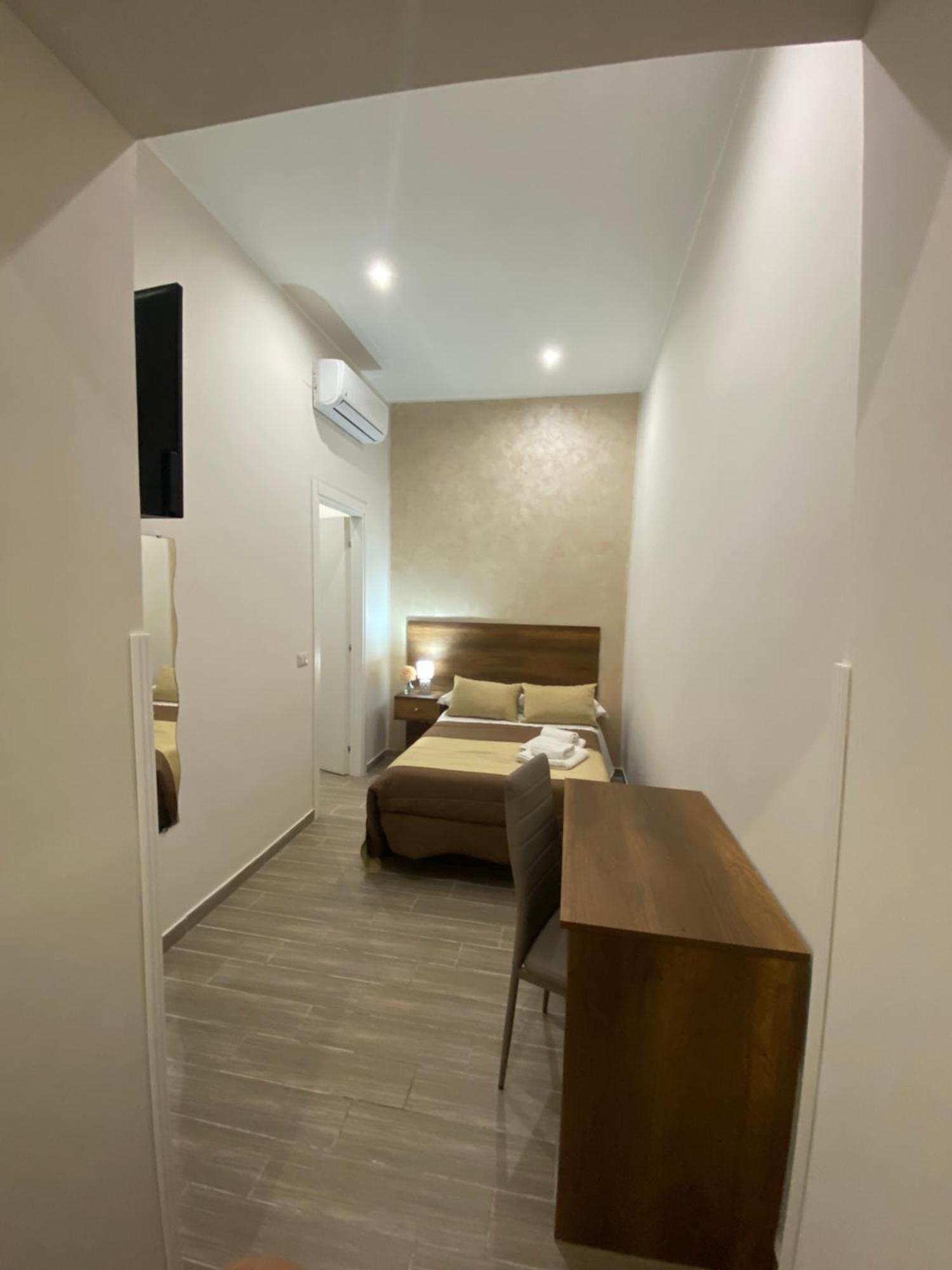 Bed & Breakfast La Dimora Dei Borboni Naples