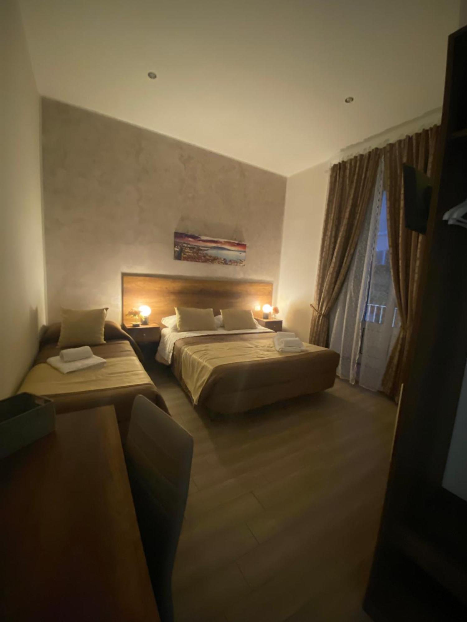 La Dimora Dei Borboni Bed & Breakfast Naples