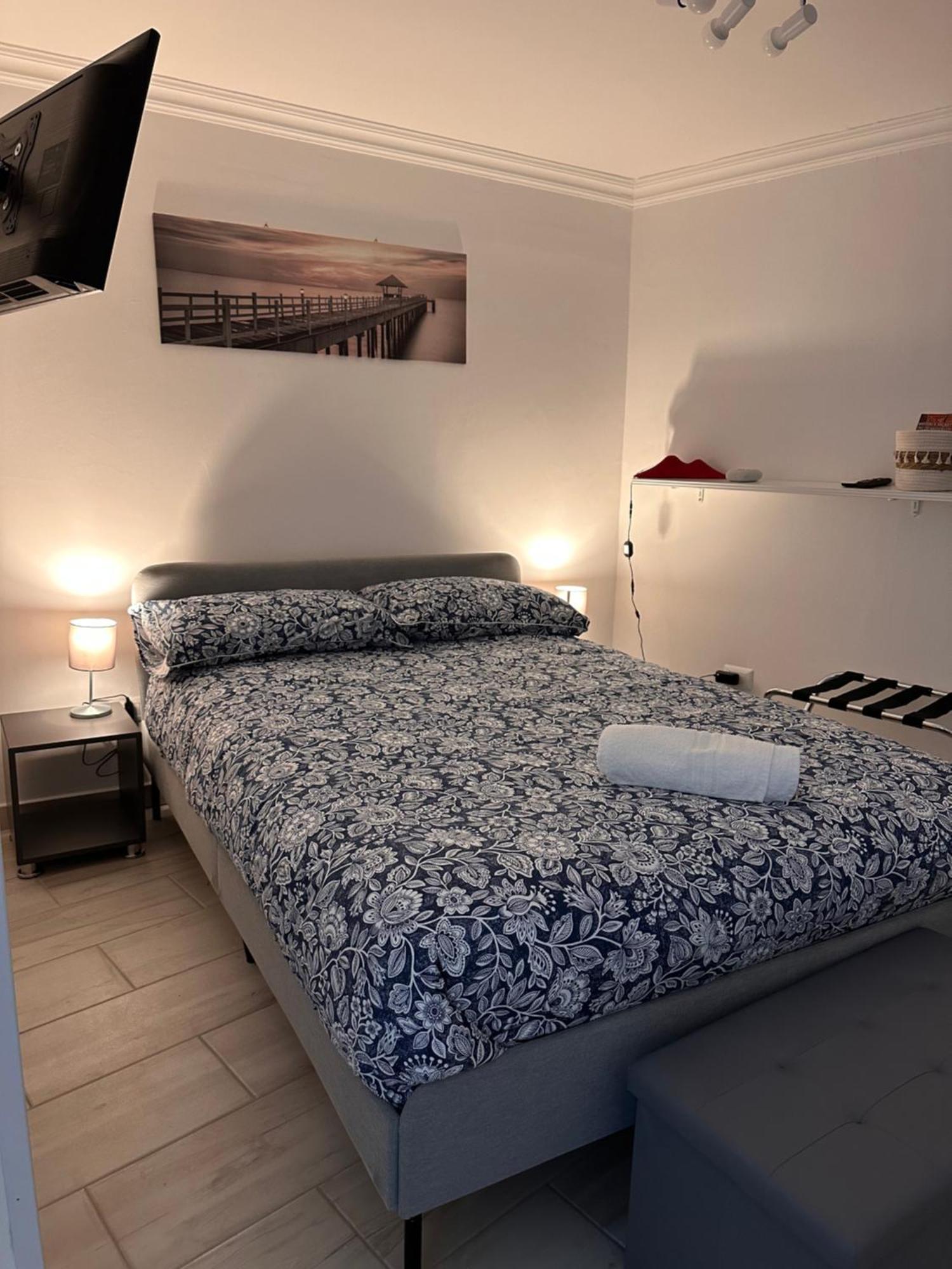 Amare Apartment *