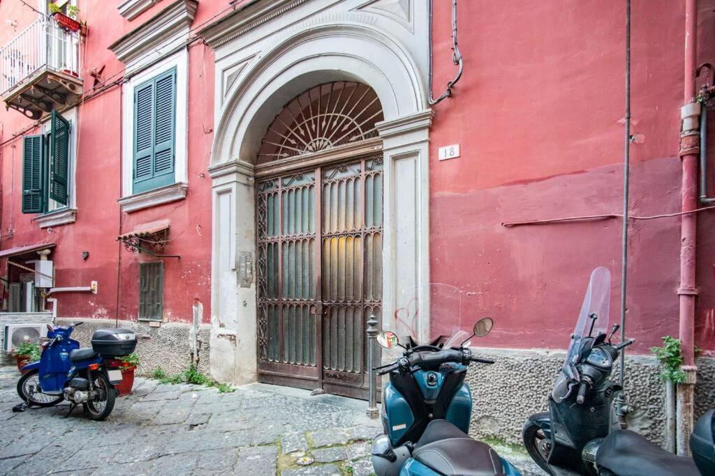Happy Shared * Naples