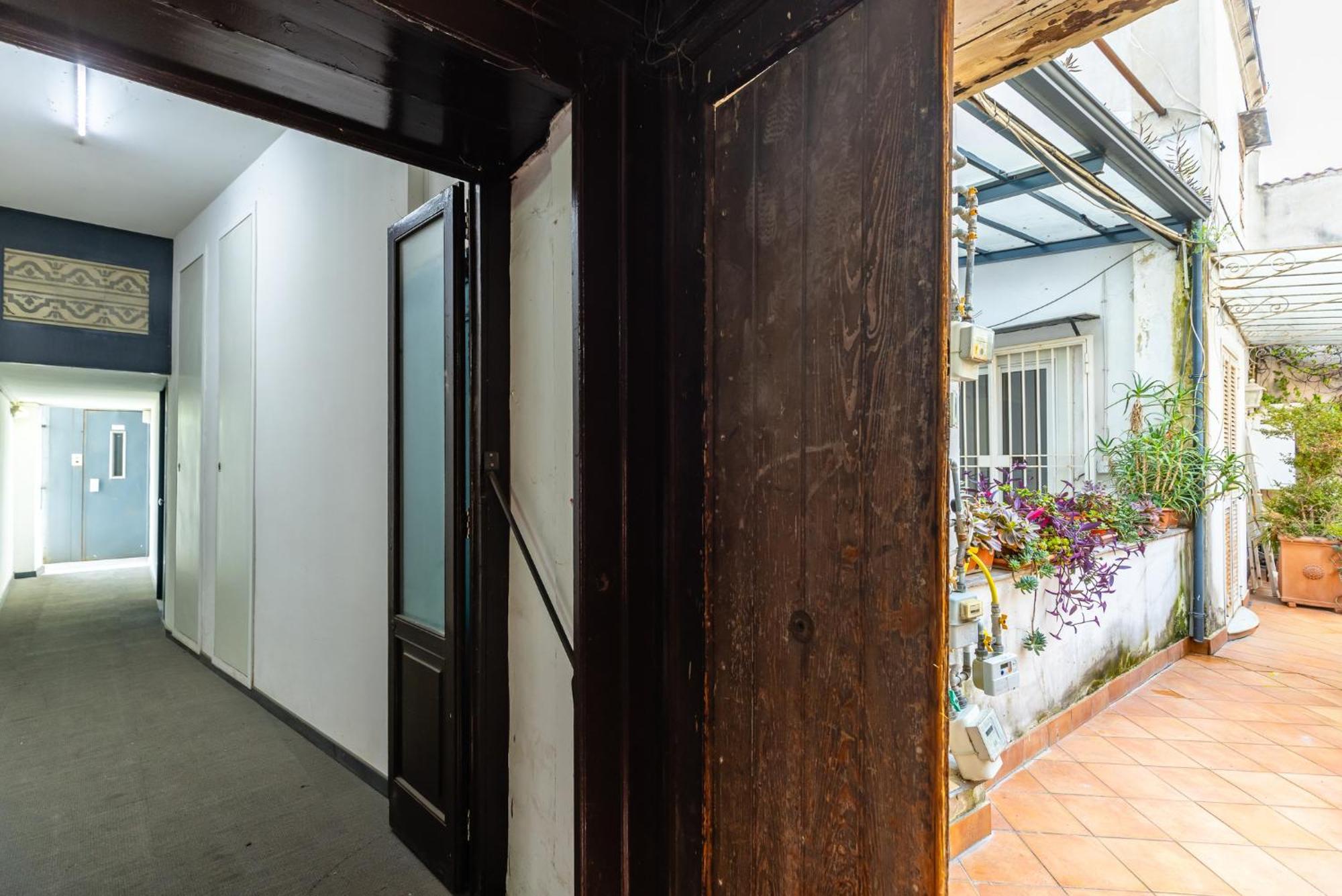 Santa Chiara Charming House With Terrace At Historical Center Naples
