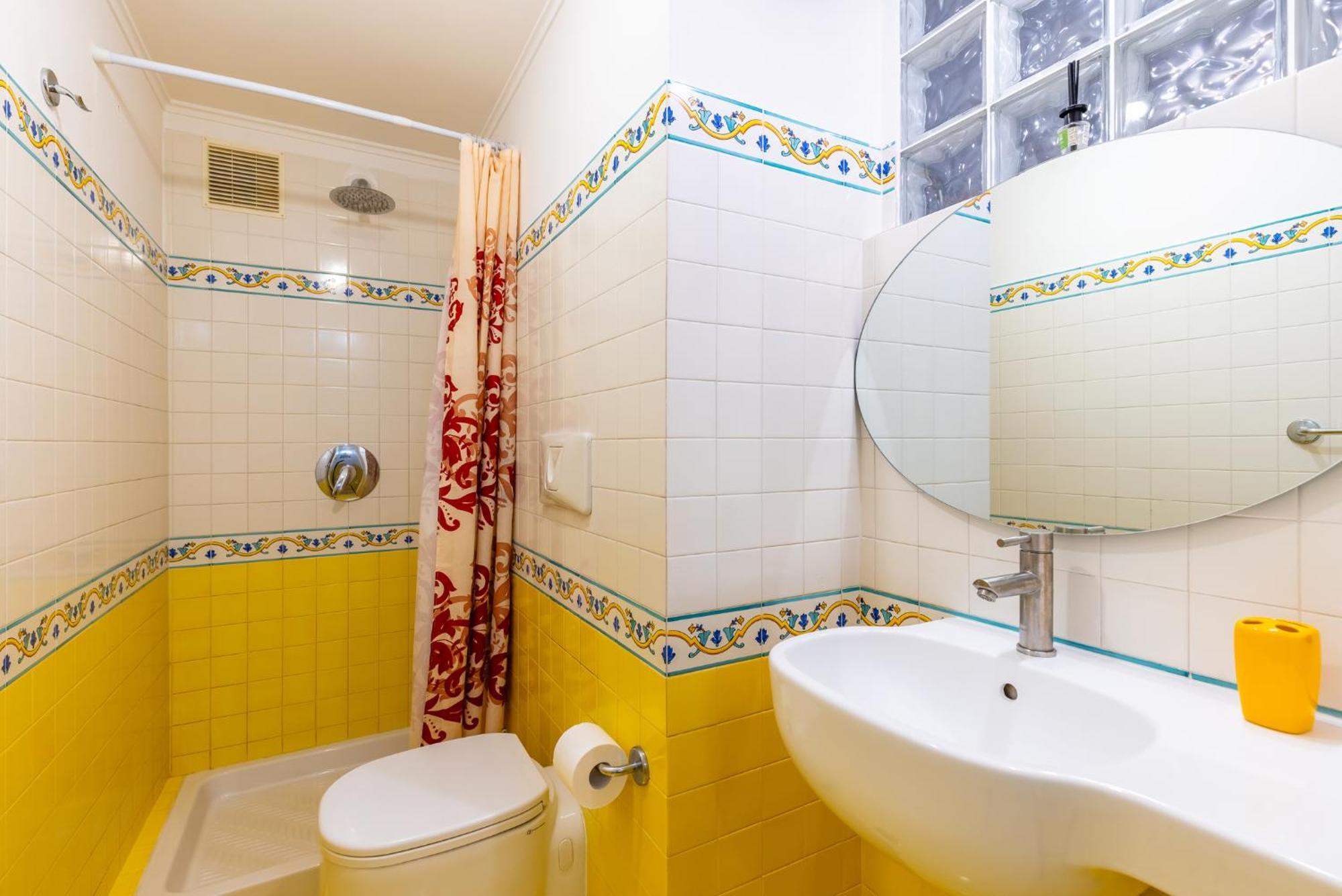 Apartment Santa Chiara Charming House With Terrace At Historical Center
