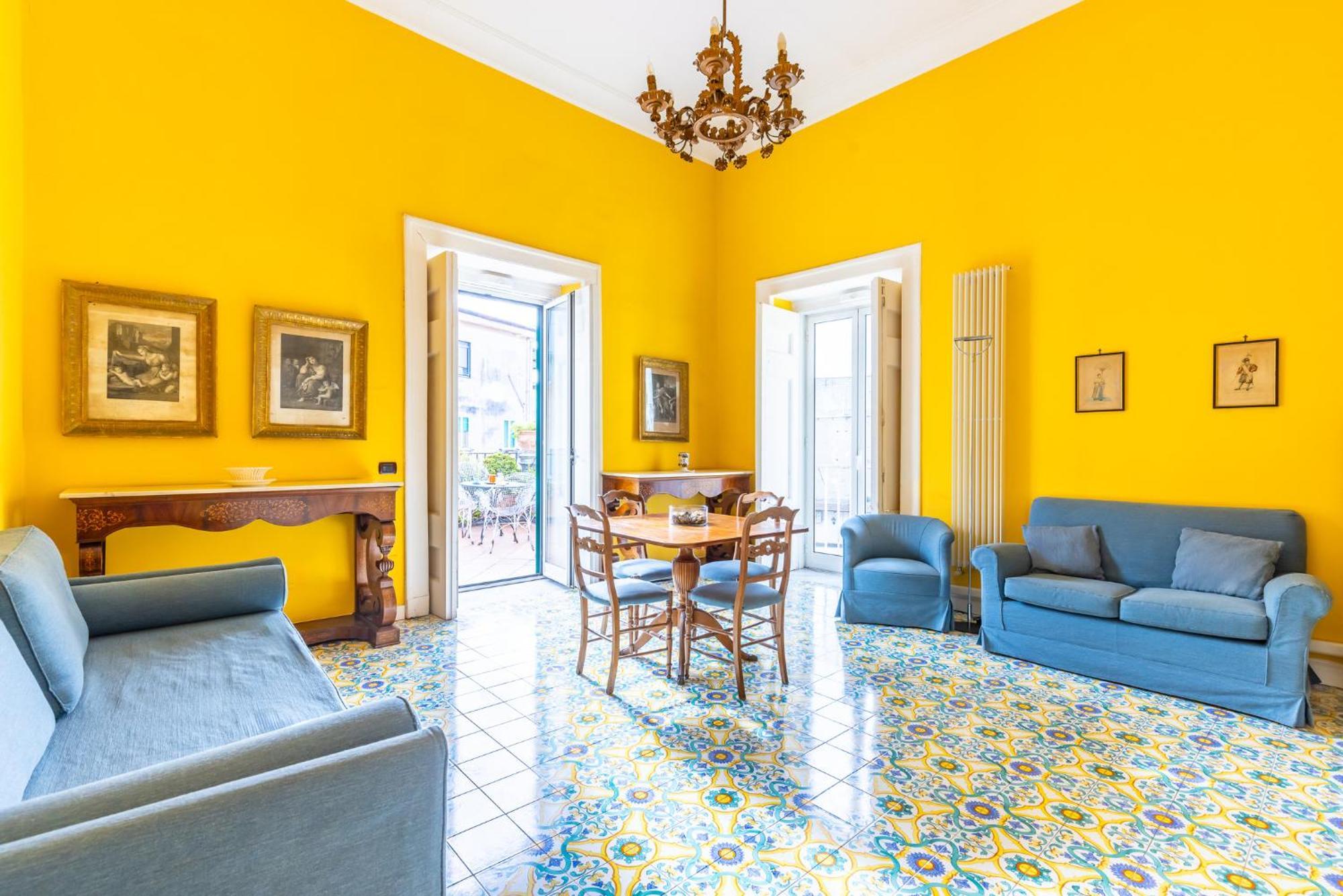 Apartment Santa Chiara Charming House With Terrace At Historical Center