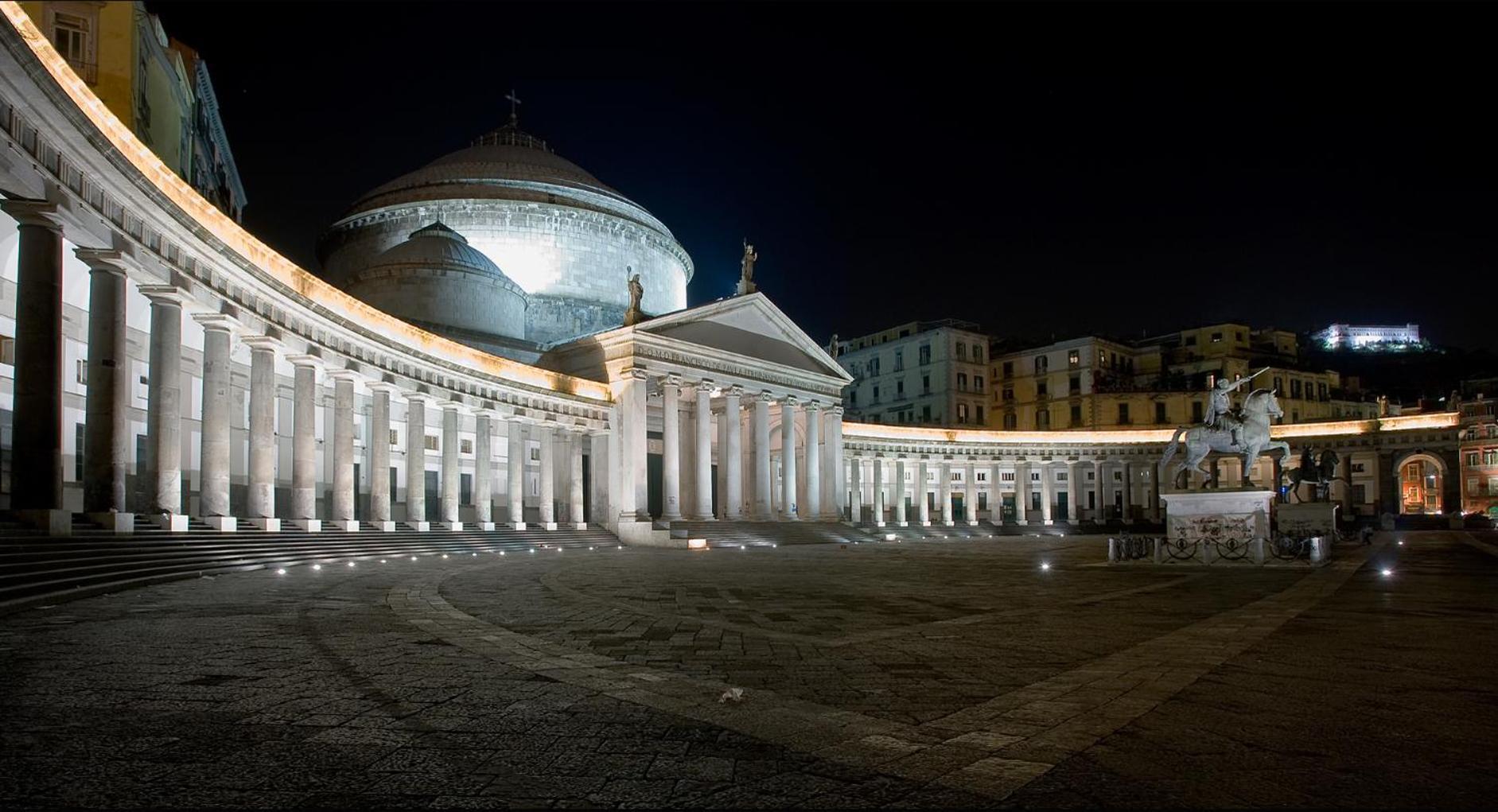 Piazza Carita Naples