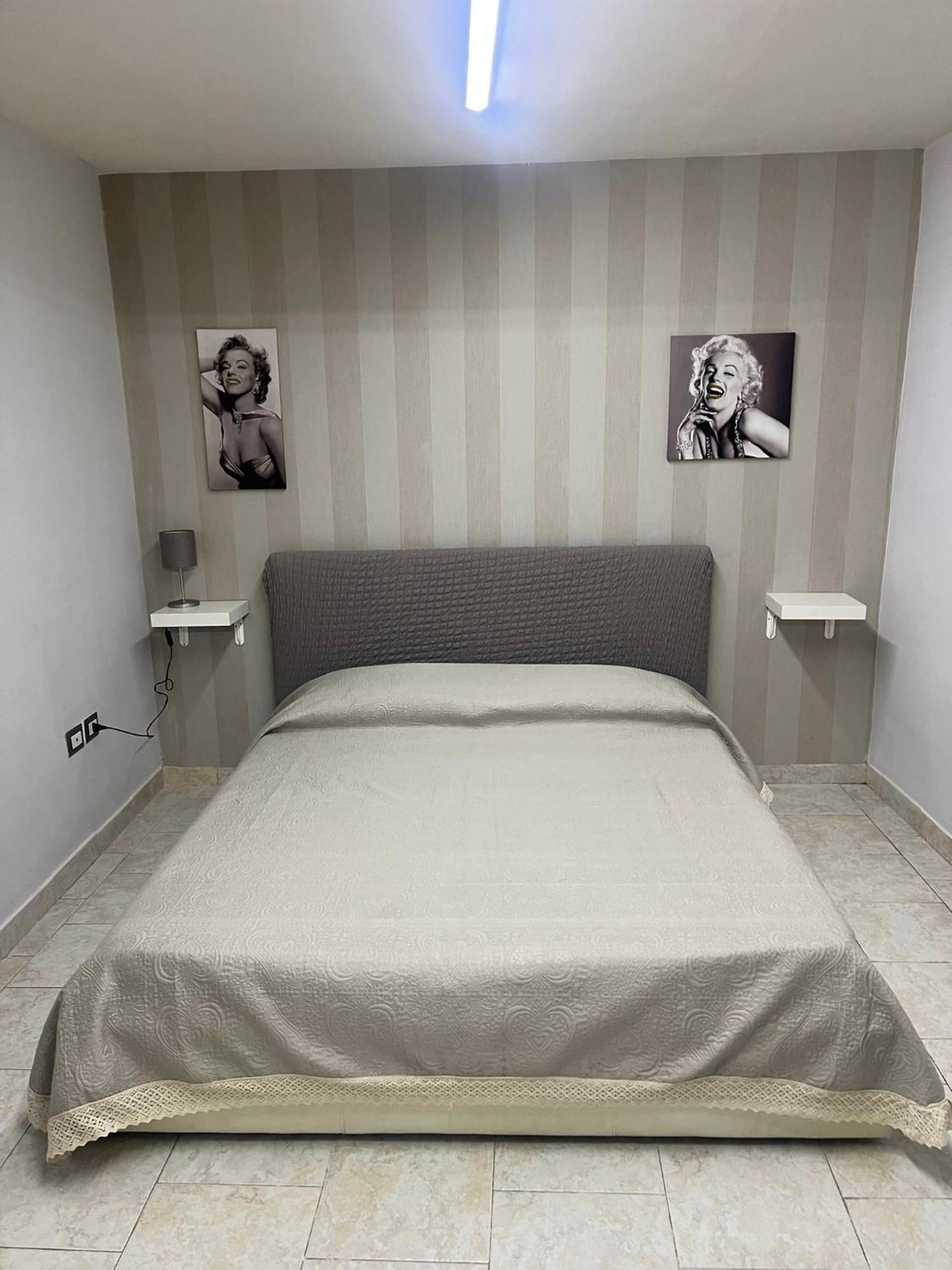 Sofia Naples